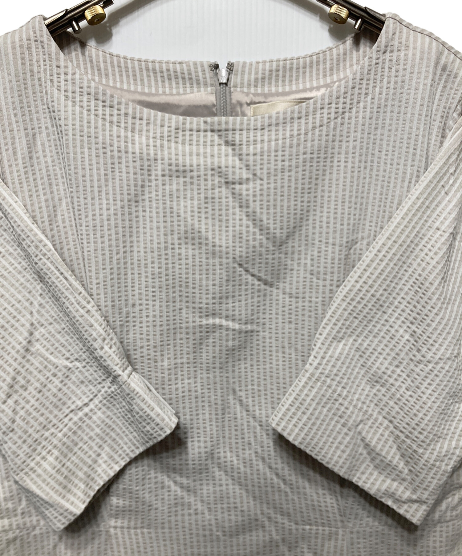 中古・古着通販】自由区 (ジユウク) シアサッカーワンピース ベージュ 