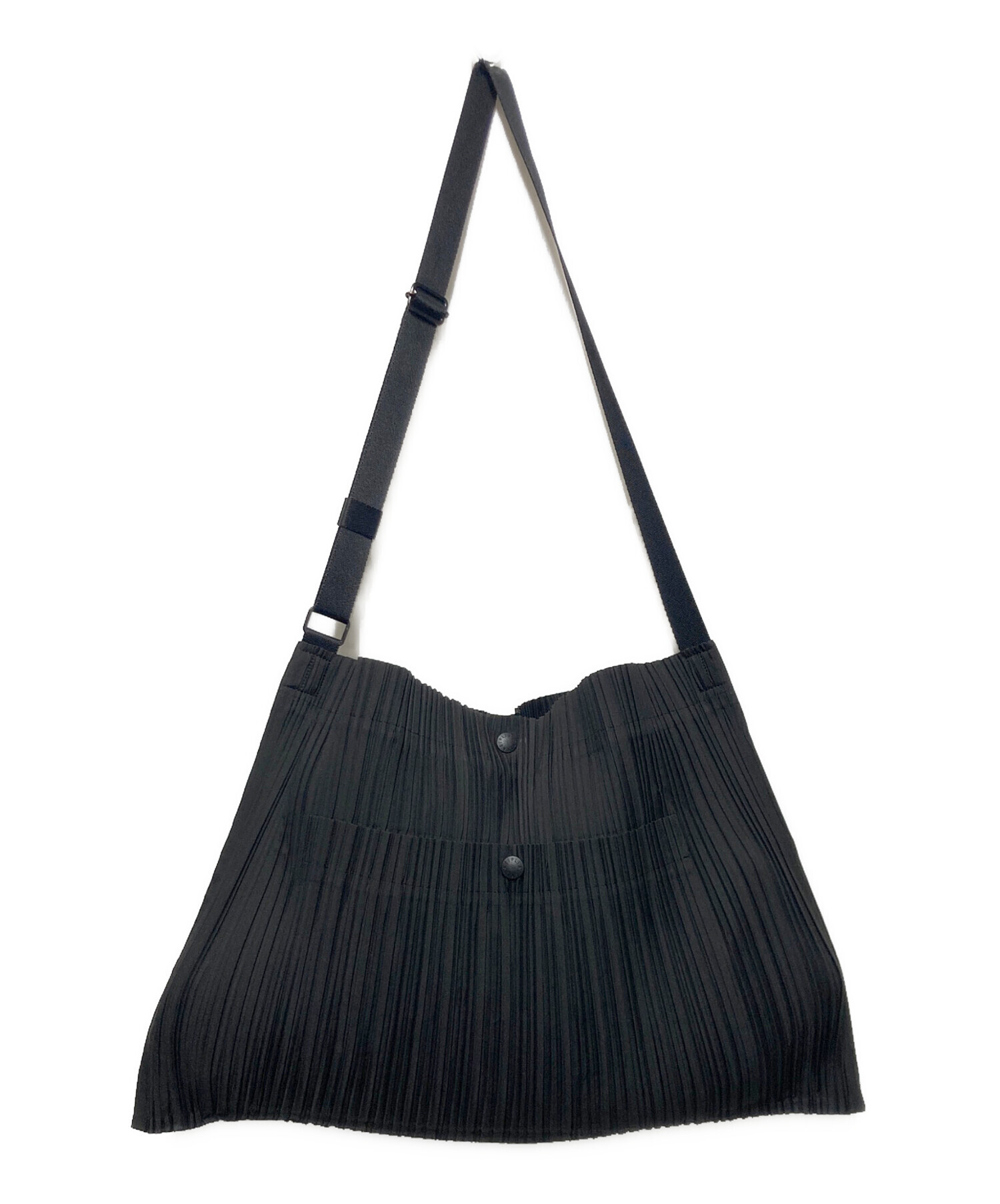 未使用品 PLEATS PLEASE ISSEY MIYAKE ショルダーバッグ 中古・古着通販】PLEATS PLEASE (プリーツプリーズ) プリーツ