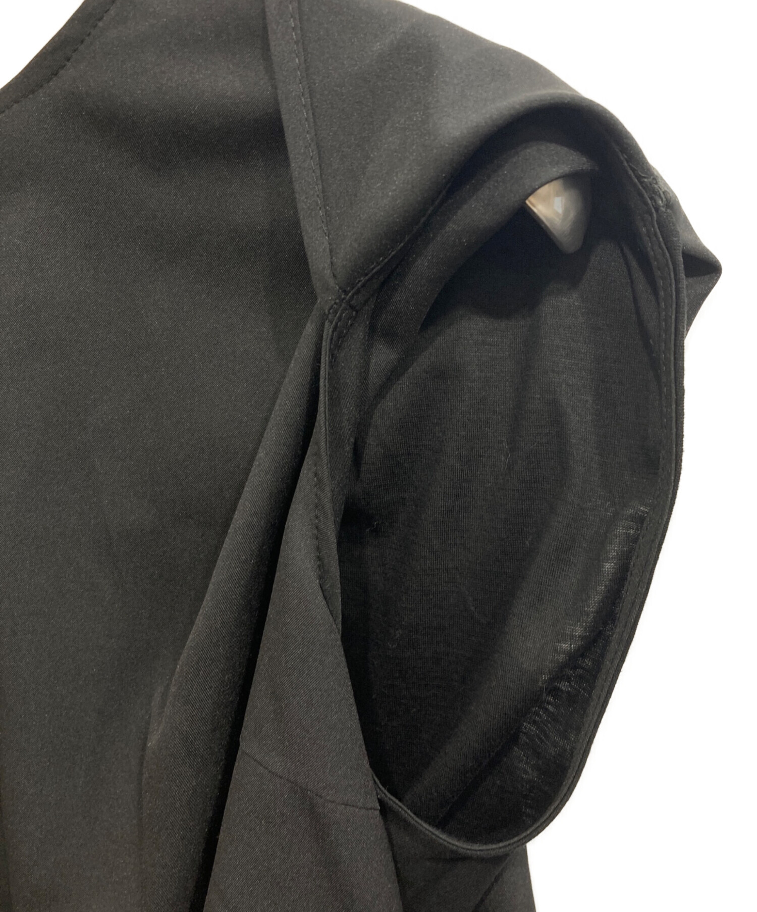 ヨンファ YONFA バックレイヤードブラウス ホワイト 中古・古着通販】YONFA (ヨンファ) バックレイヤードブラウス ブラック