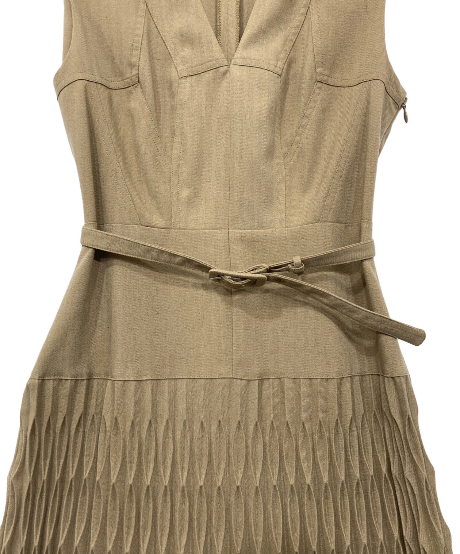 ワンピース LAUBEBLANC Shell Pleats Dress Beige S 再入荷】Shell Pleats Dress – L'AUBE BLANC