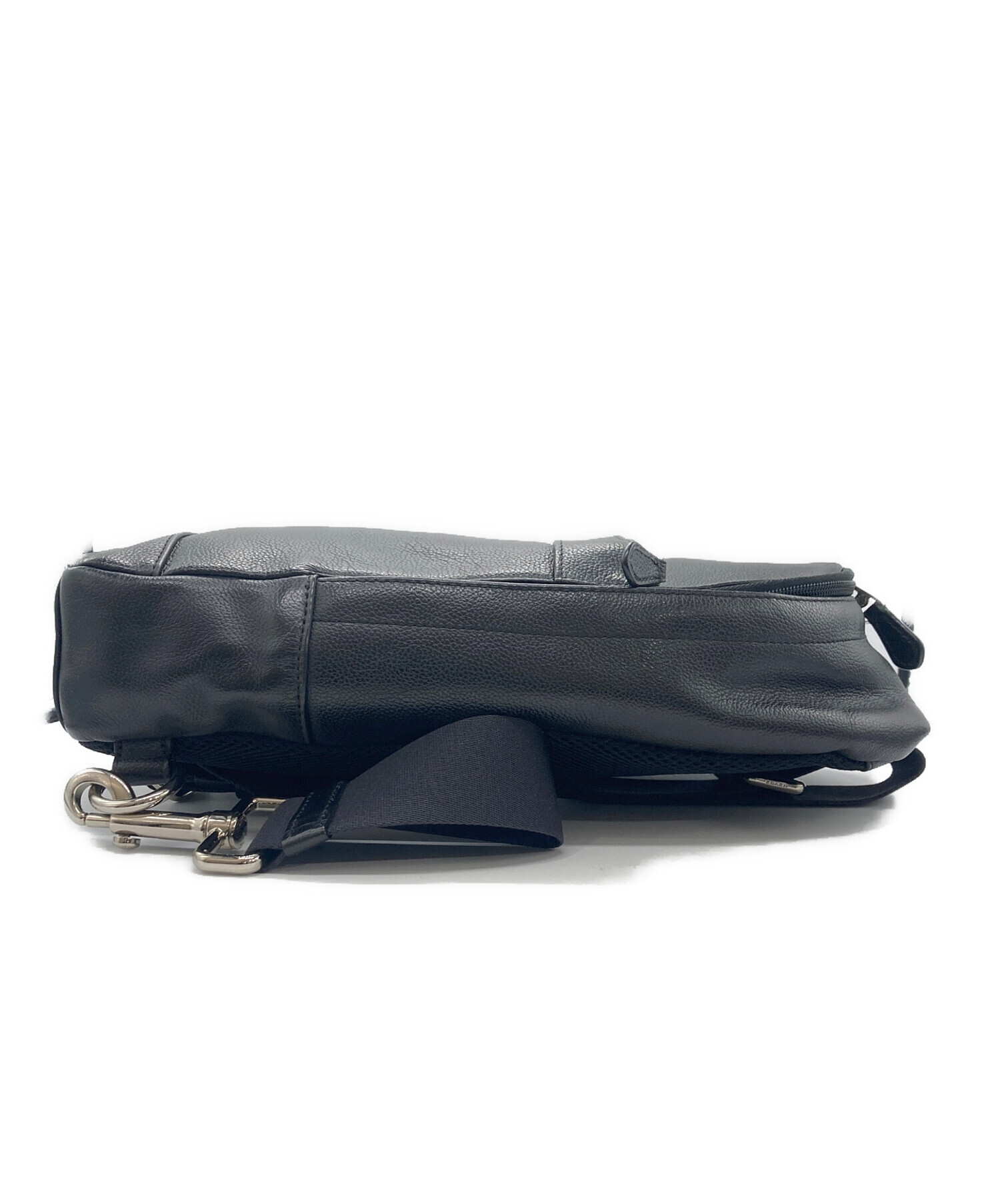 COACH ブラック レザー ボディバッグ 中古・古着通販】COACH (コーチ) レザーボディーバッグ ブラック