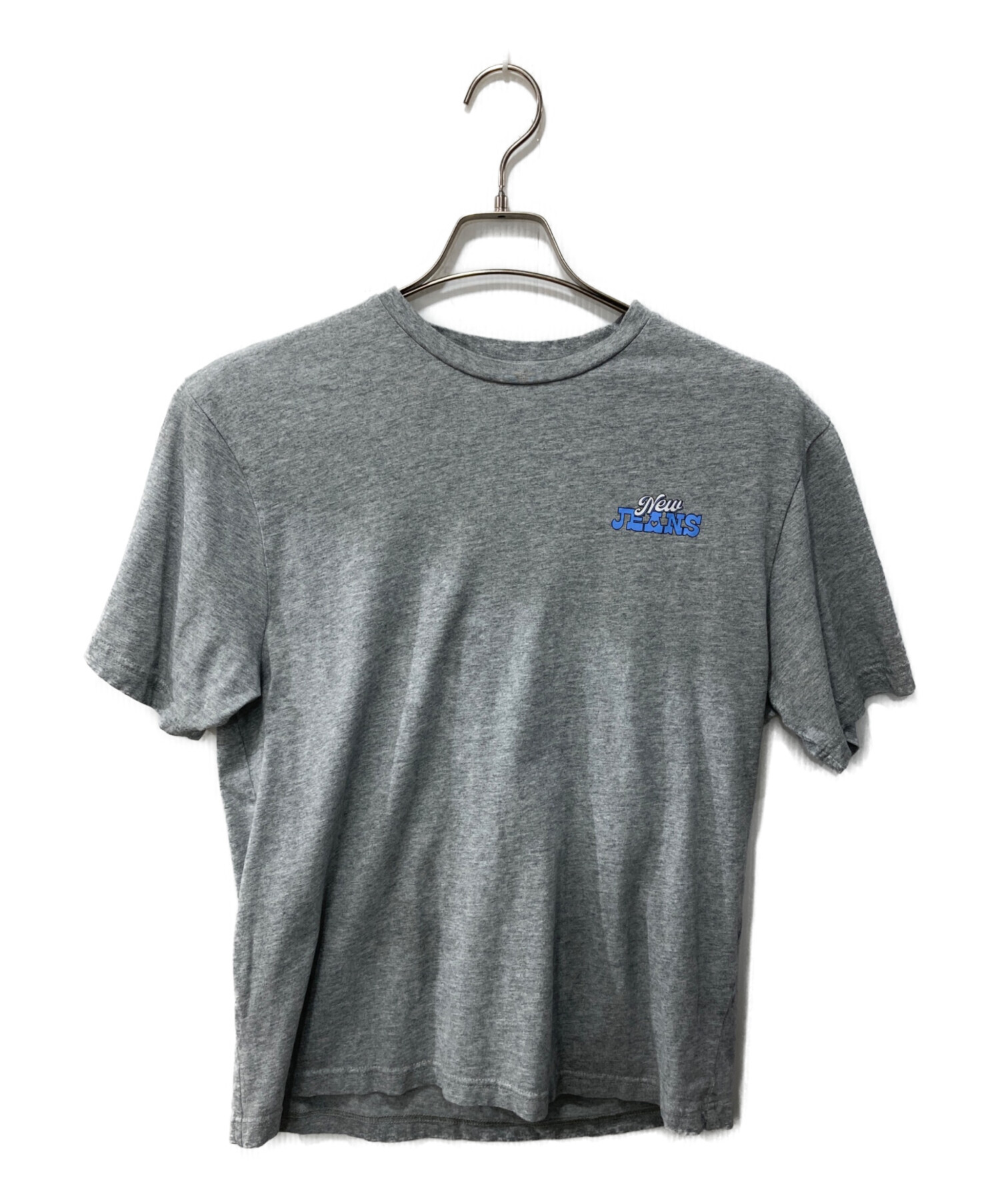 中古・古着通販】newjeans (ニュージーンズ) プリントTシャツ グレー