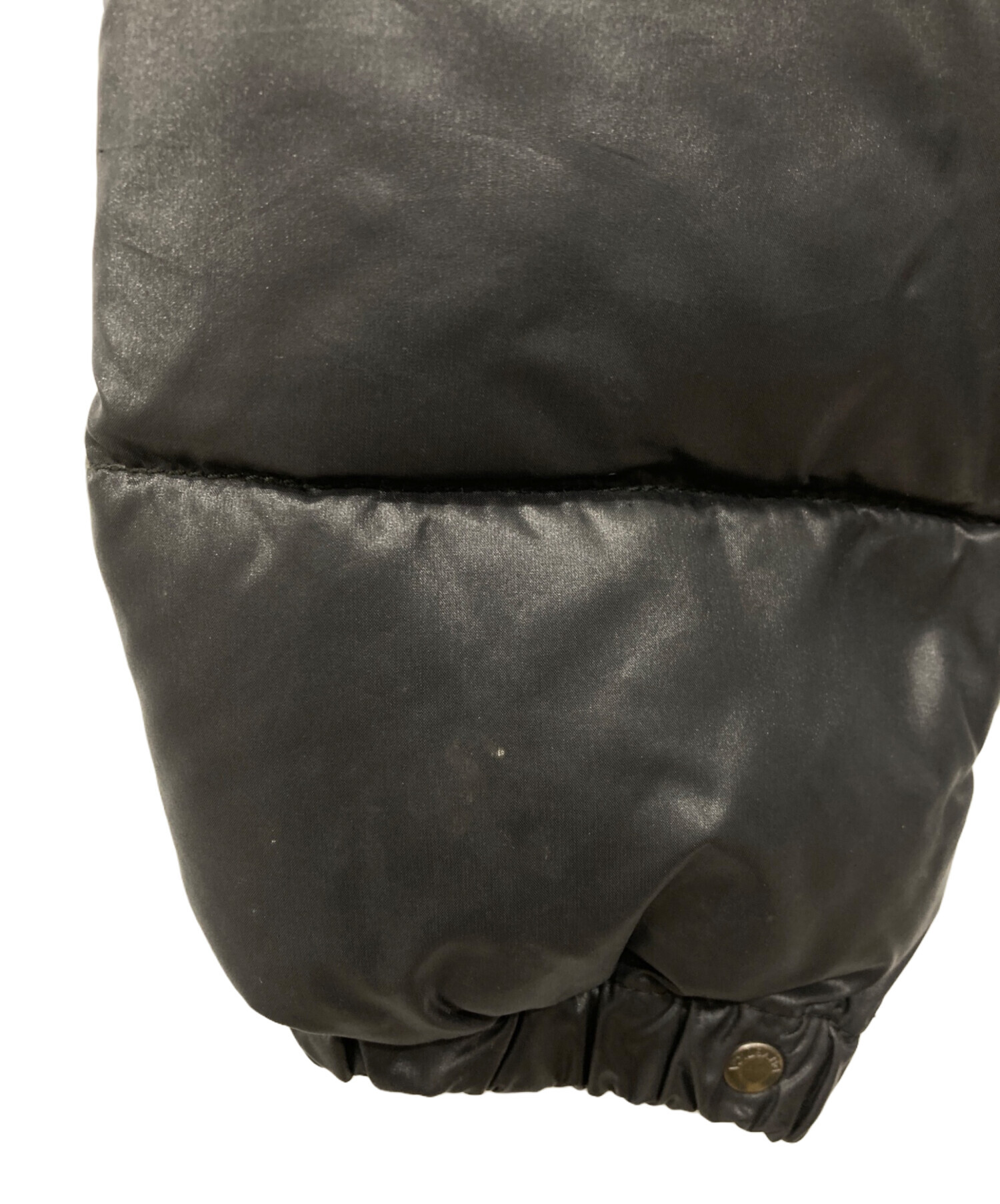 DUVETICA Deimos ブラック　短丈　ダウンジャケット　44サイズ. DUVETICA Deimos ブラック 短丈 ダウンジャケット 44サイズ.