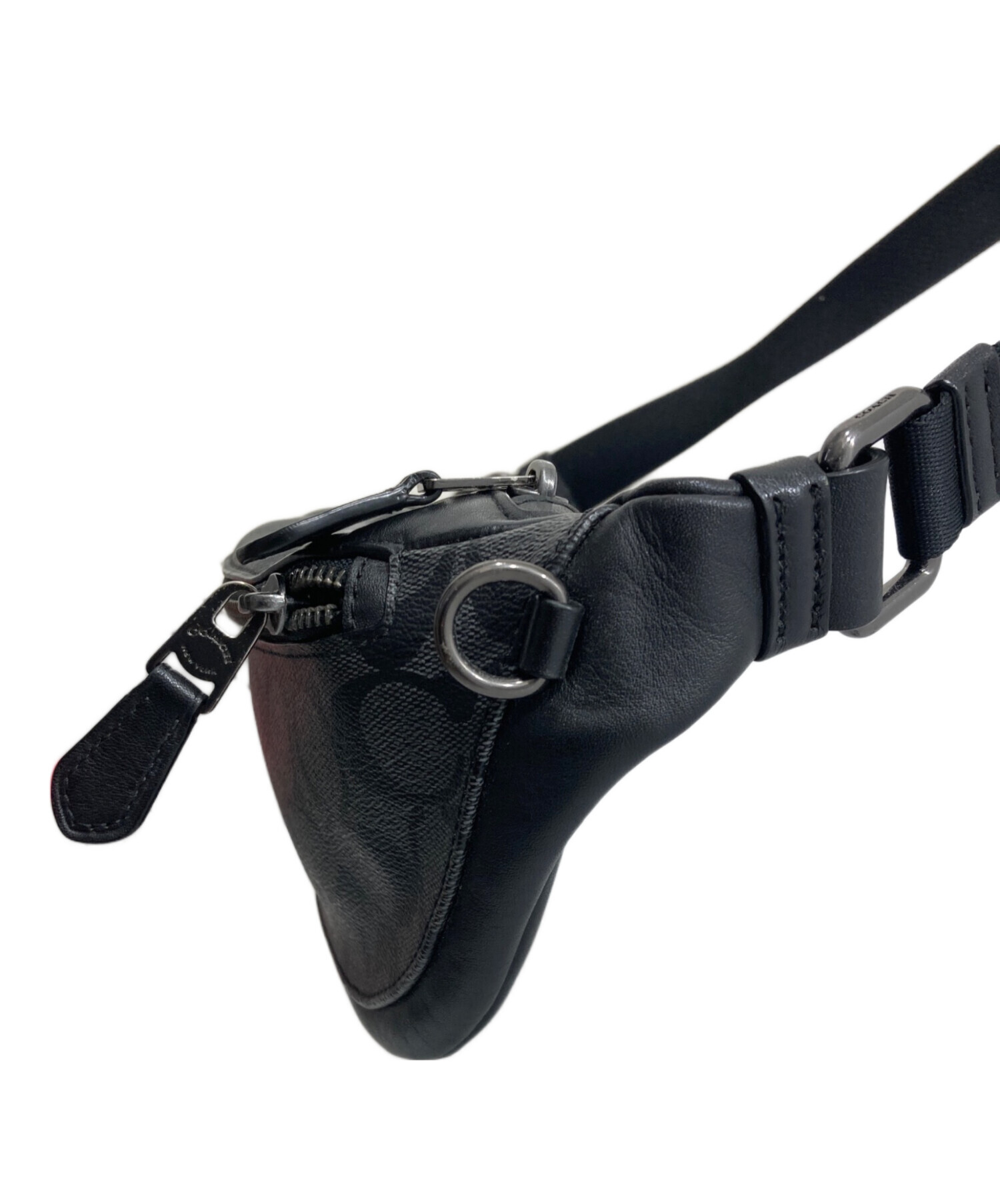 【極美品】coach ウエストバッグ PVC シグネチャー 中古・古着通販】COACH (コーチ) シグネチャー PVCウエストバッグ