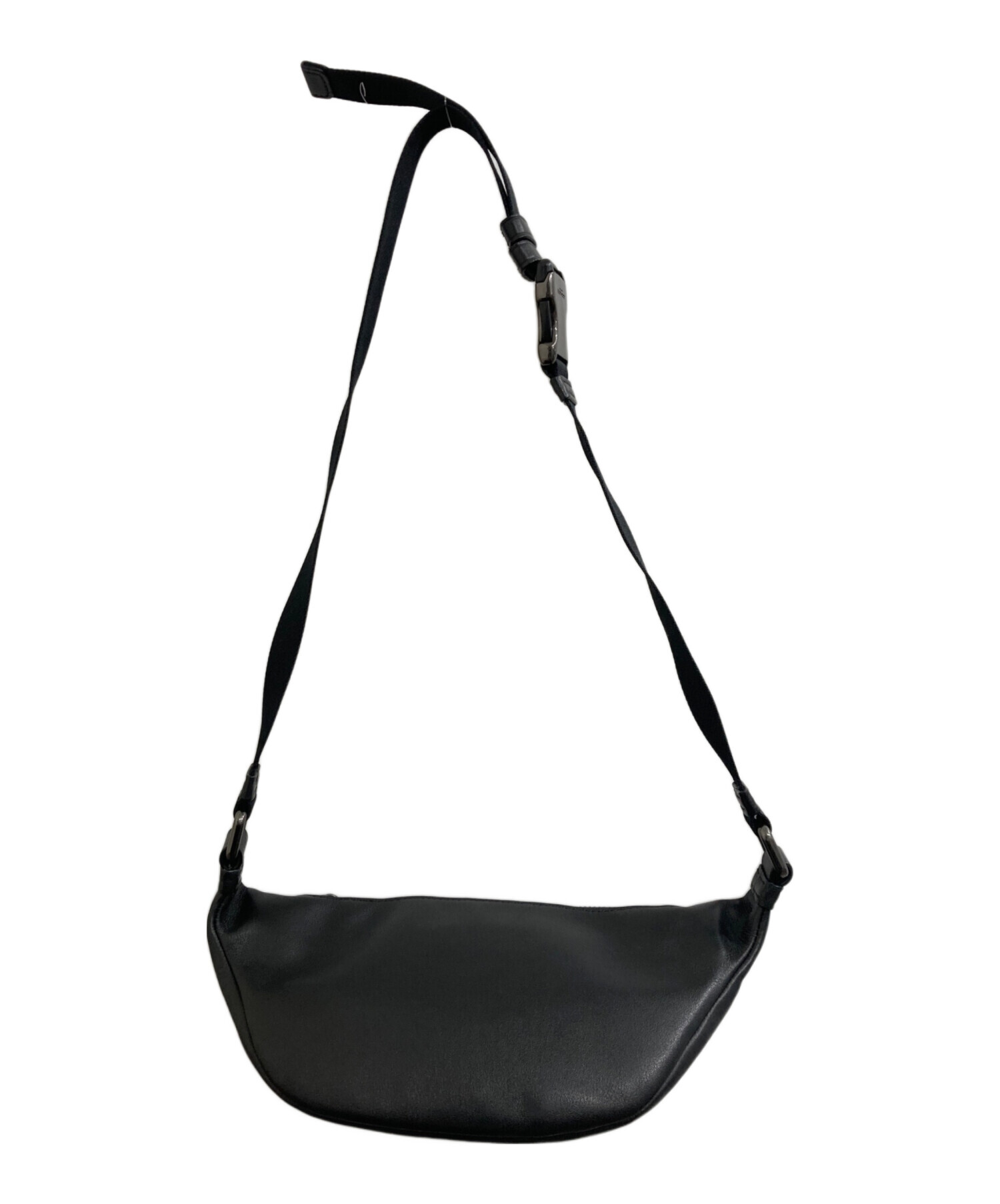美品 コーチ PVC ボディバッグ シグネチャー ロゴ金具 ファスナー ブラック 中古・古着通販】COACH (コーチ) シグネチャー PVCウエストバッグ