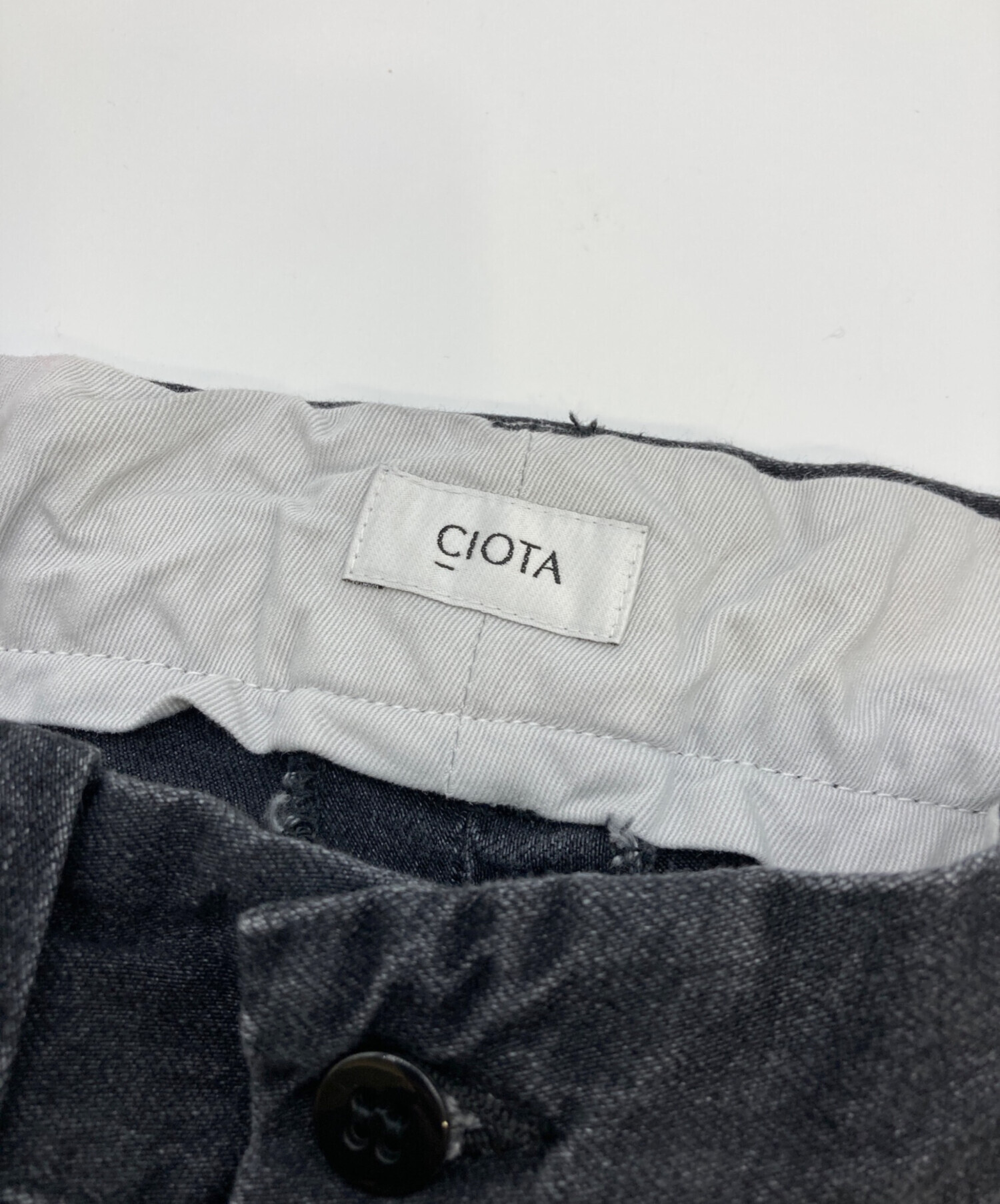 中古・古着通販】CIOTA (シオタ) Denim Slacks ブラック サイズ:5