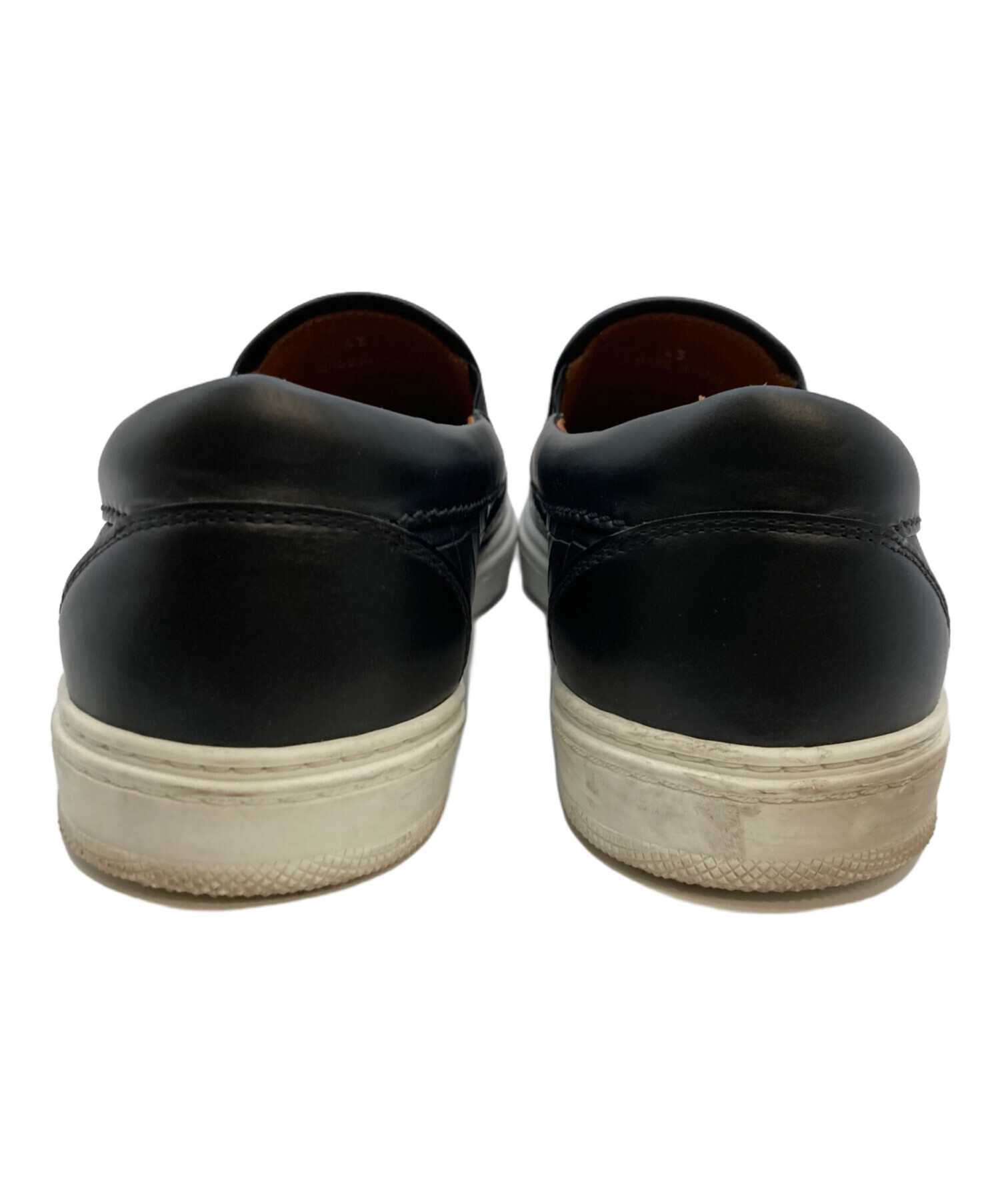 中古・古着通販】JIMMY CHOO (ジミーチュウ) 型押しスリッポン