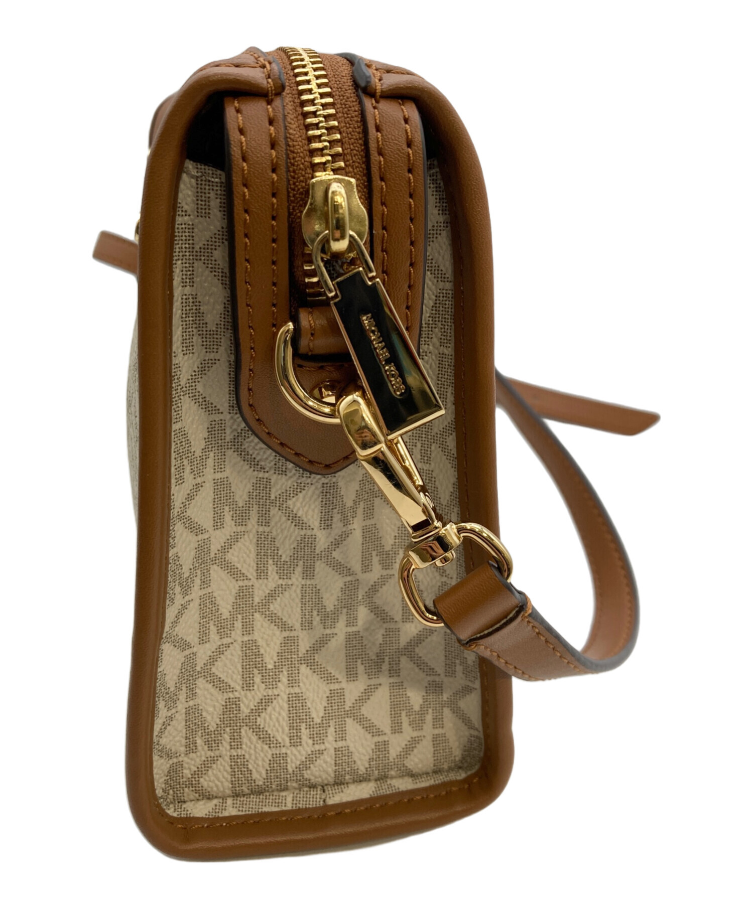 美品 MICHAEL KORS ショルダーバッグ ハリソン ロゴ メッセンジャー 中古・古着通販】MICHAEL KORS (マイケルコース) ショルダーバッグ