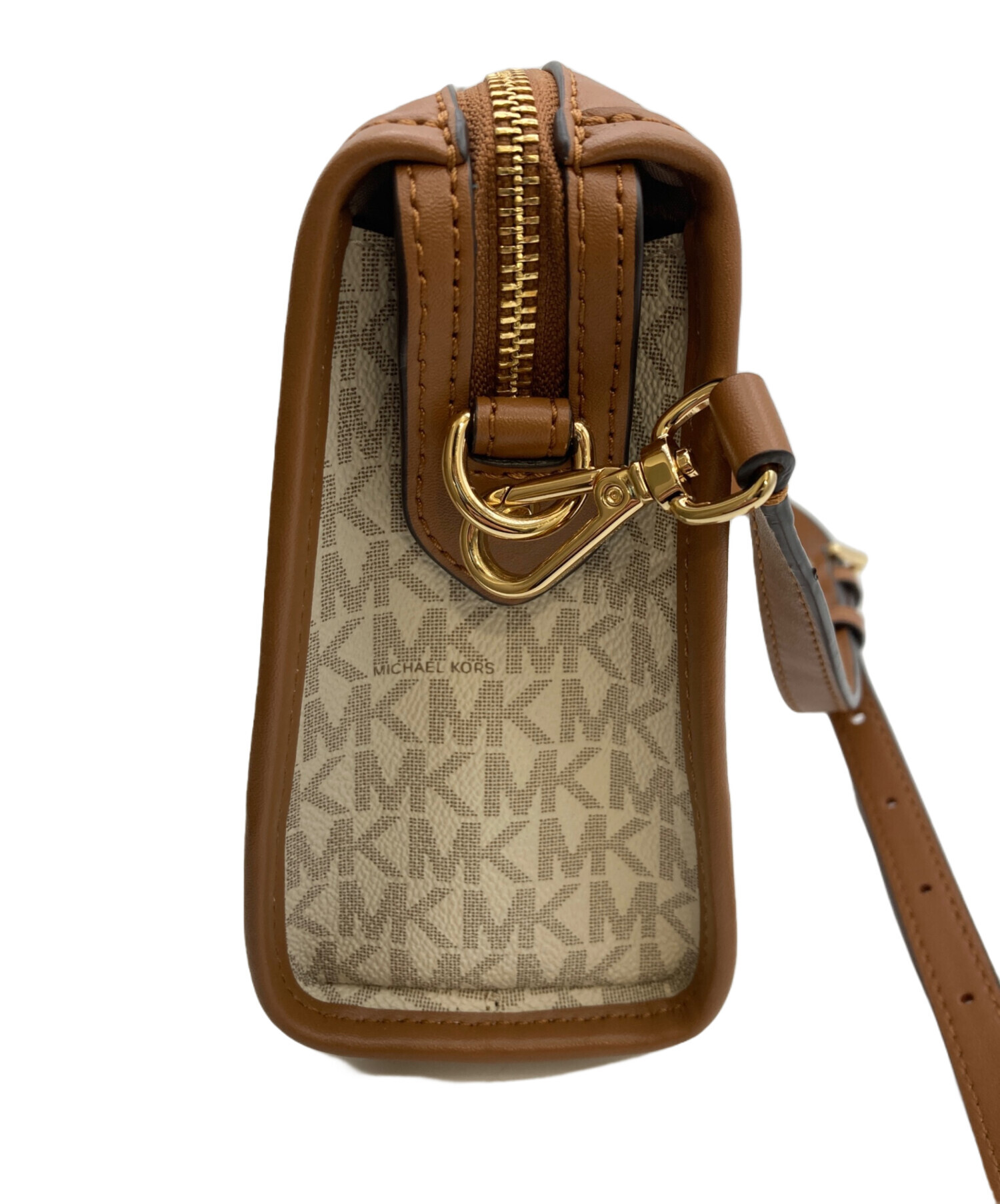 美品 MICHAEL KORS ショルダーバッグ ハリソン ロゴ メッセンジャー 中古・古着通販】MICHAEL KORS (マイケルコース) ショルダーバッグ