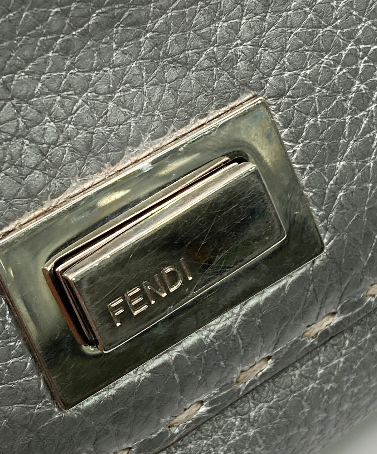 中古・古着通販】FENDI (フェンディ) セレリア ピーカブー 長財布