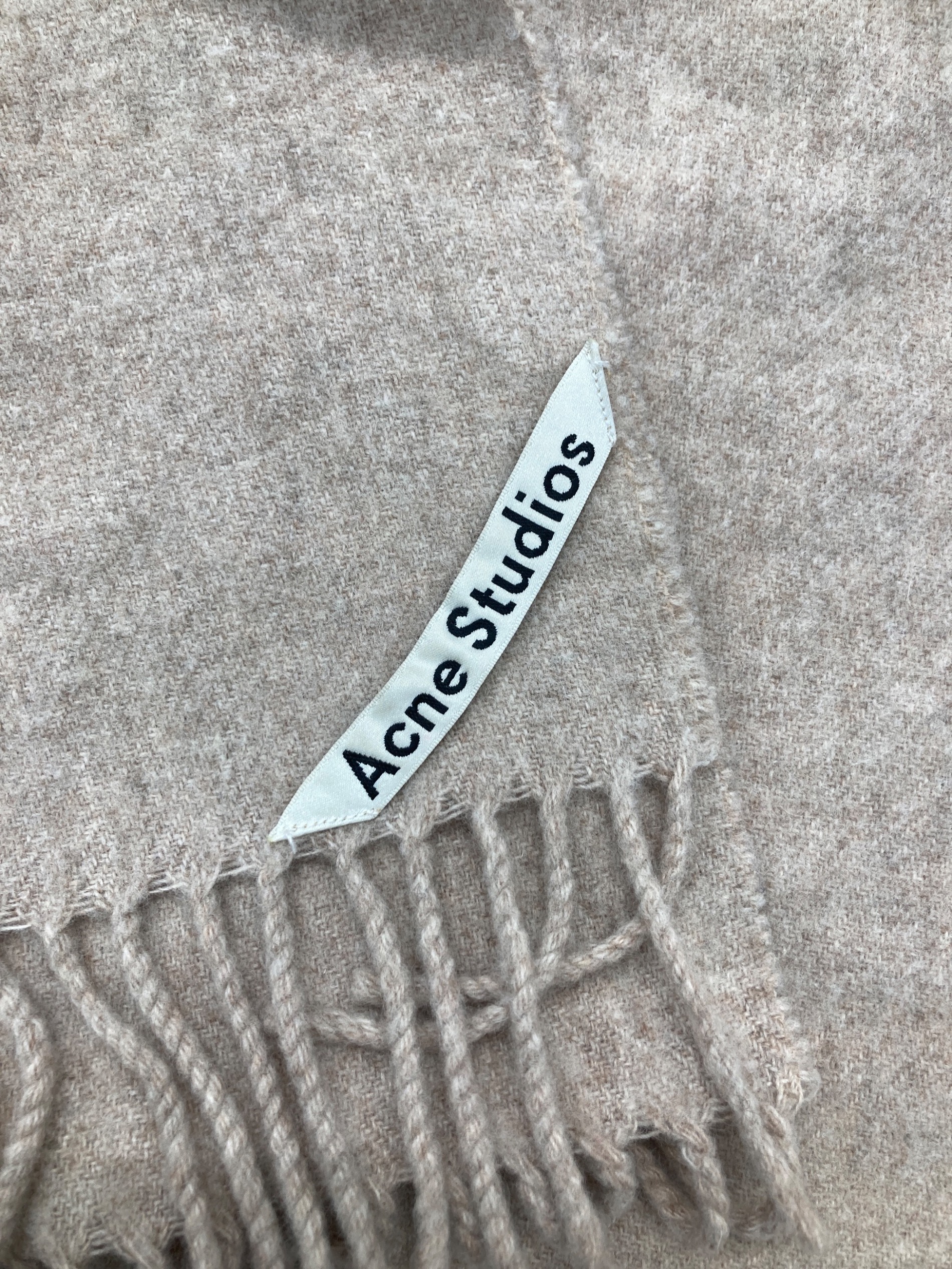 Acne Studios マフラー　ベージュ　 売れない場合本日夕方に削除します 中古・古着通販】Acne studios (アクネ ストゥディオス) マフラー