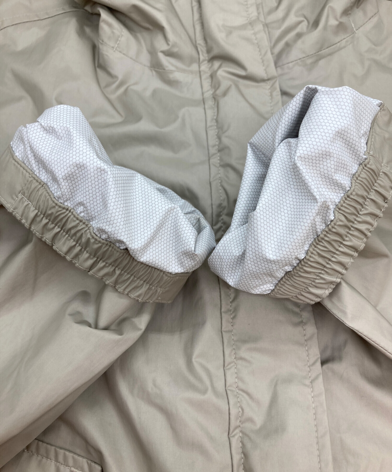 中古・古着通販】Columbia (コロンビア) マウンテンパーカー ベージュ 