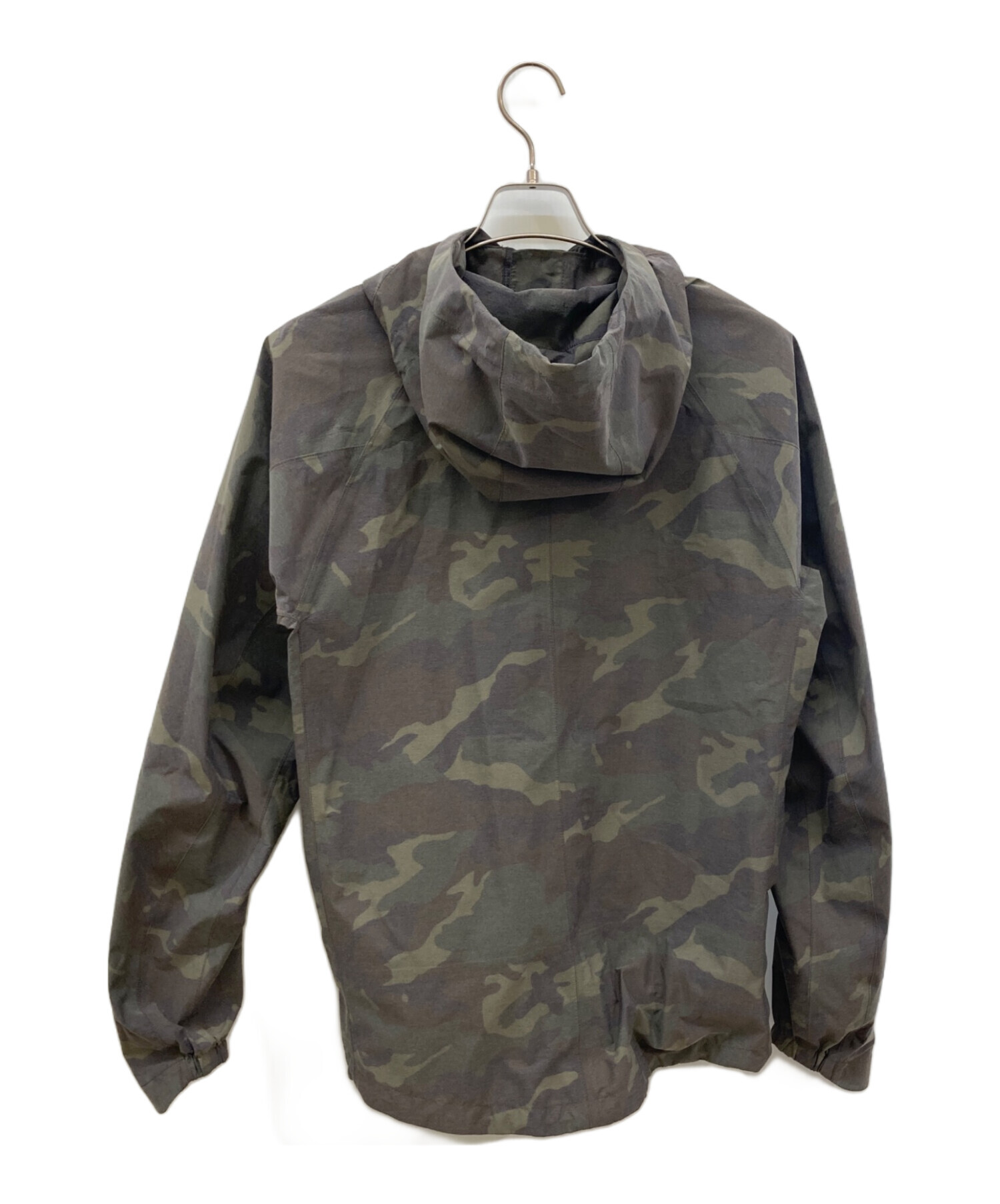 Herno 迷彩柄 ウィンドブレーカー 48 中古・古着通販】HERNO (ヘルノ) Laminar (ラミナー) カモ柄マウンテン