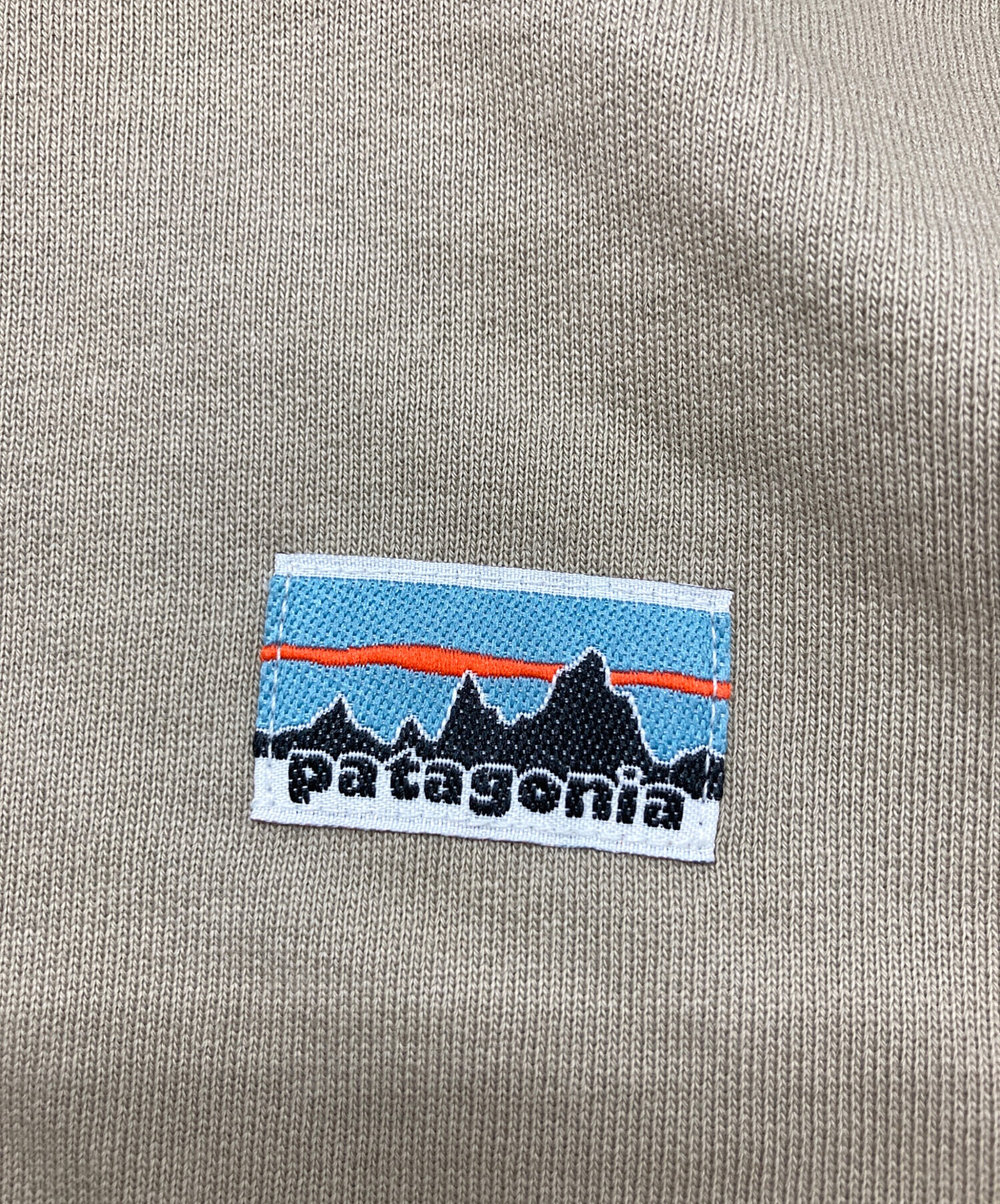 【中古品】patagoniaデイリーフーディスウェットベージュM 中古・古着通販】Patagonia (パタゴニア) デイリー・フーディ