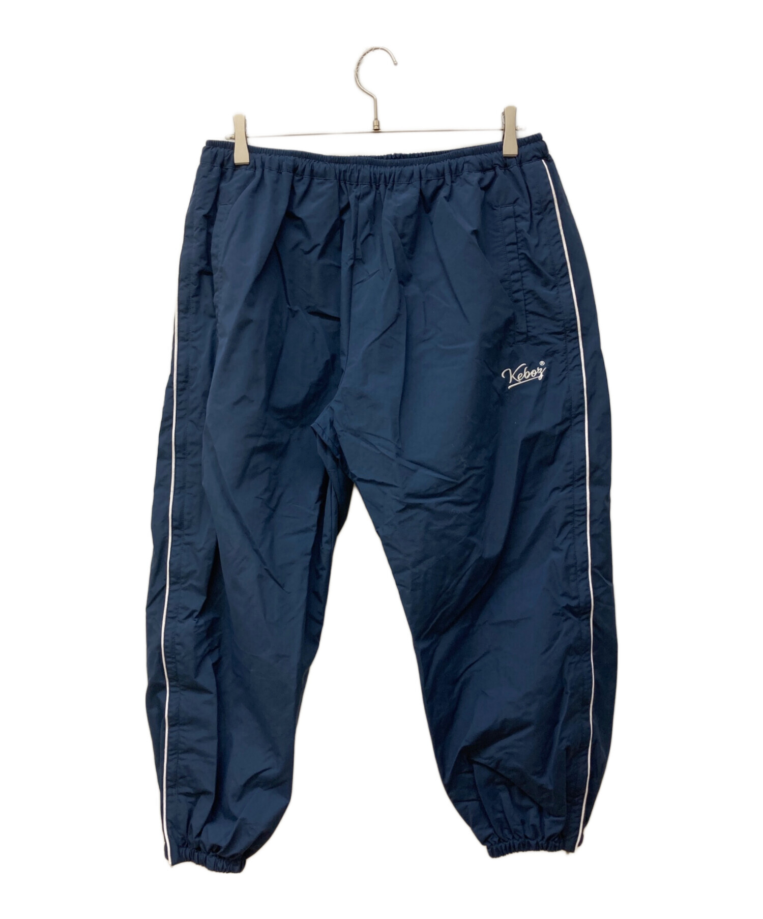 Keboz ナイロンパンツ 中古・古着通販】KEBOZ (ケボズ) ナイロンパンツ ネイビー サイズ:L