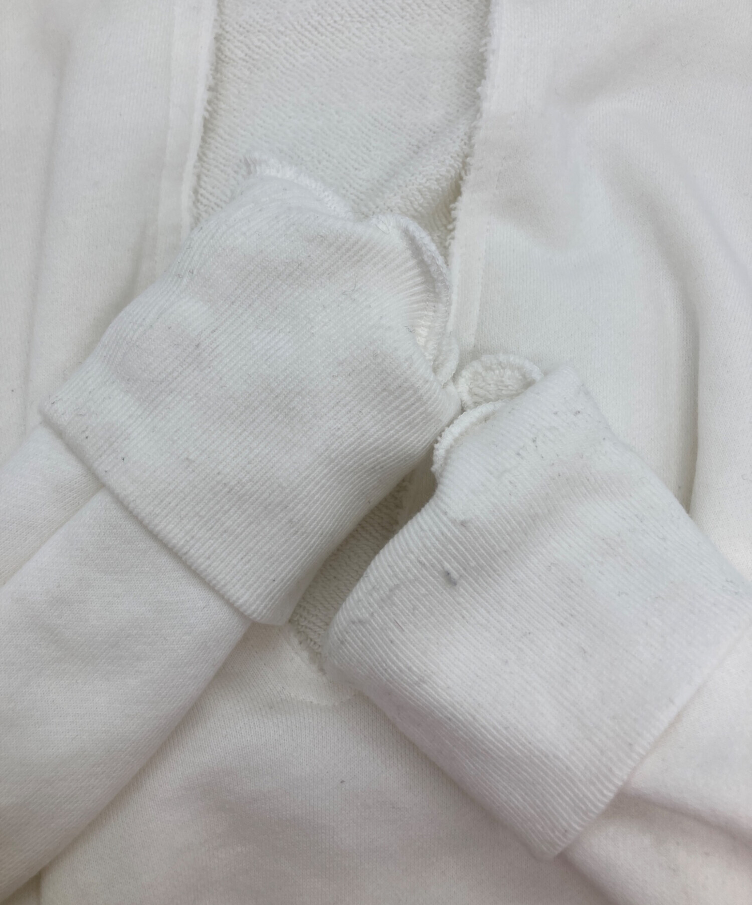 【新品未開封】ウィムガゼット　Vネックスウェット　ホワイト　【最終価格】 新品 ウィムガゼット スウェットVネックプルオーバー オフホワイト