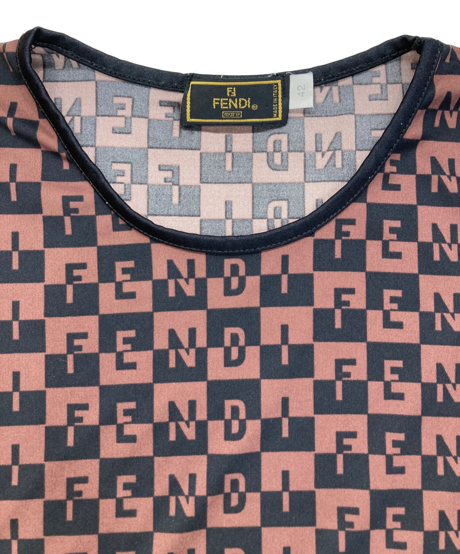 FENDI ブラウン Tシャツ sizeS 美品 中古・古着通販】FENDI (フェンディ) 総柄Tシャツ ブラウン サイズ:42