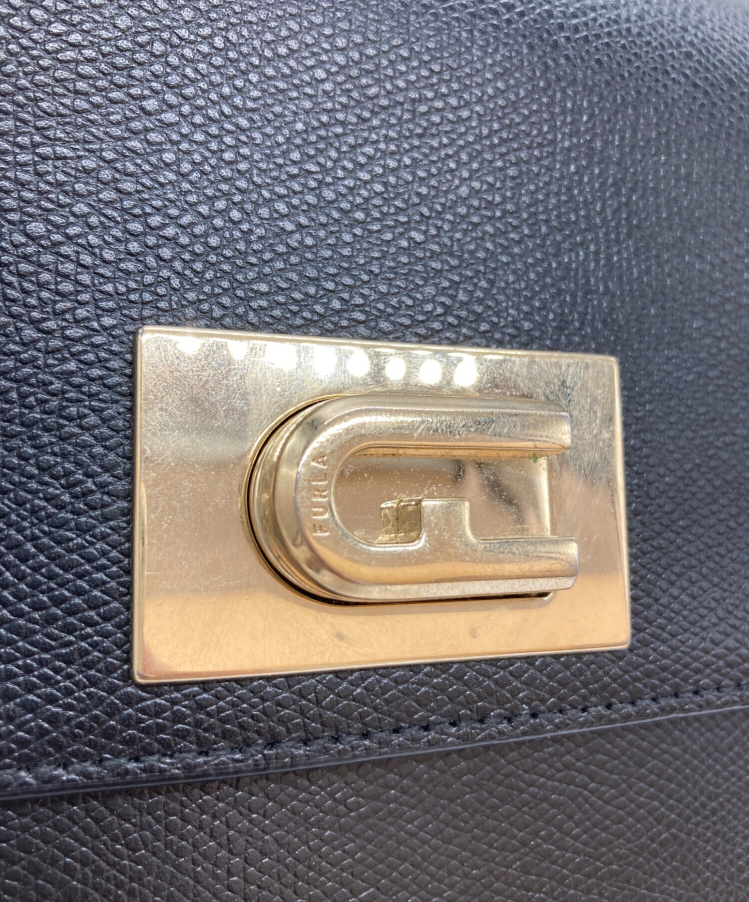 oyama　新品未使用　FURLA ショルダーバッグ 新品 FURLA フルラ リリー レザー クロスボディ ショルダーバッグの