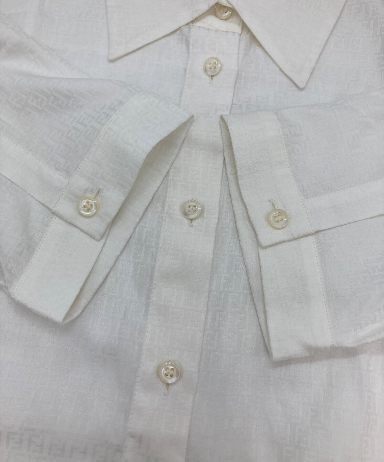 中古・古着通販】FENDI (フェンディ) ズッカ柄半袖シャツ ホワイト 