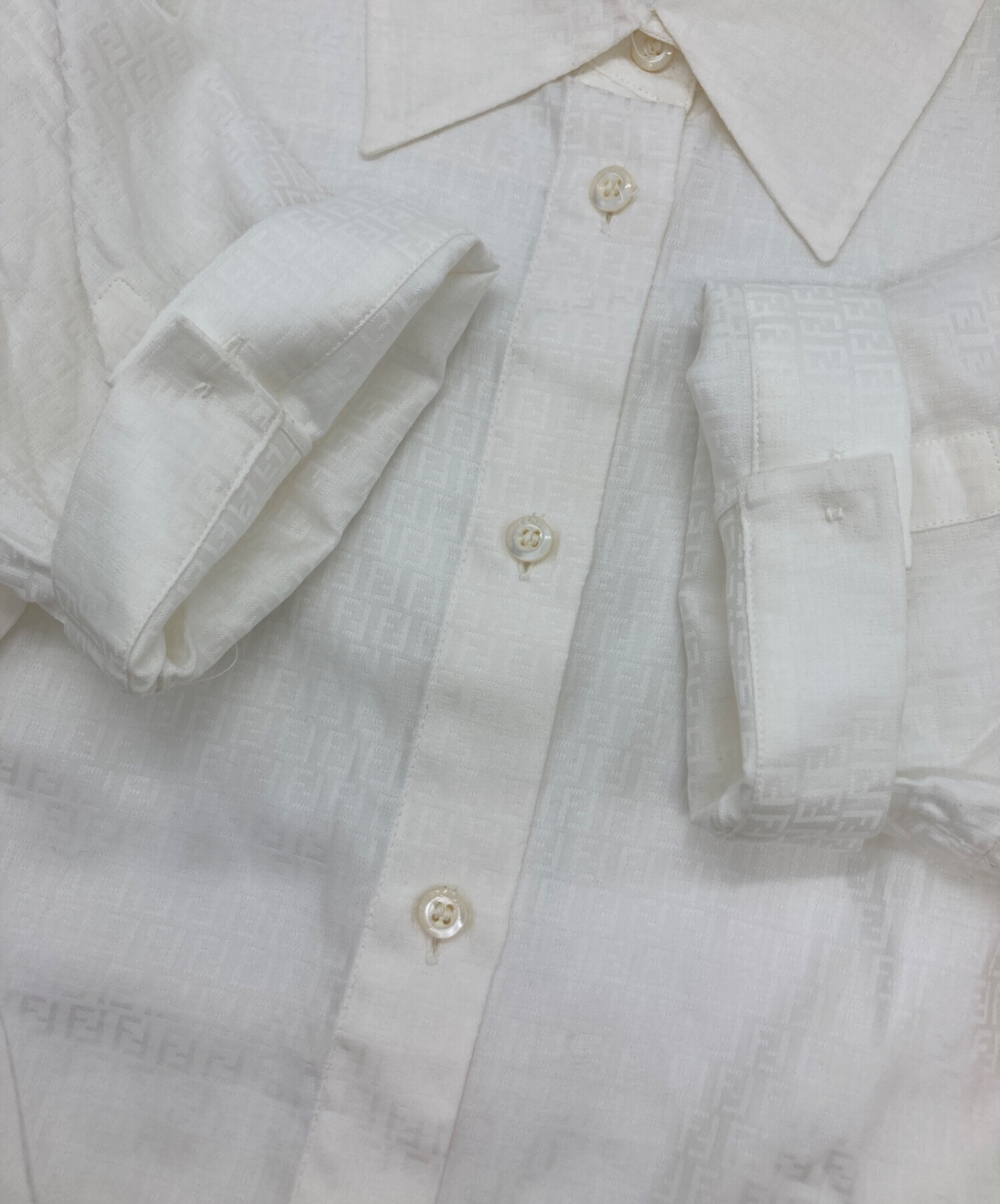 中古・古着通販】FENDI (フェンディ) ズッカ柄半袖シャツ ホワイト