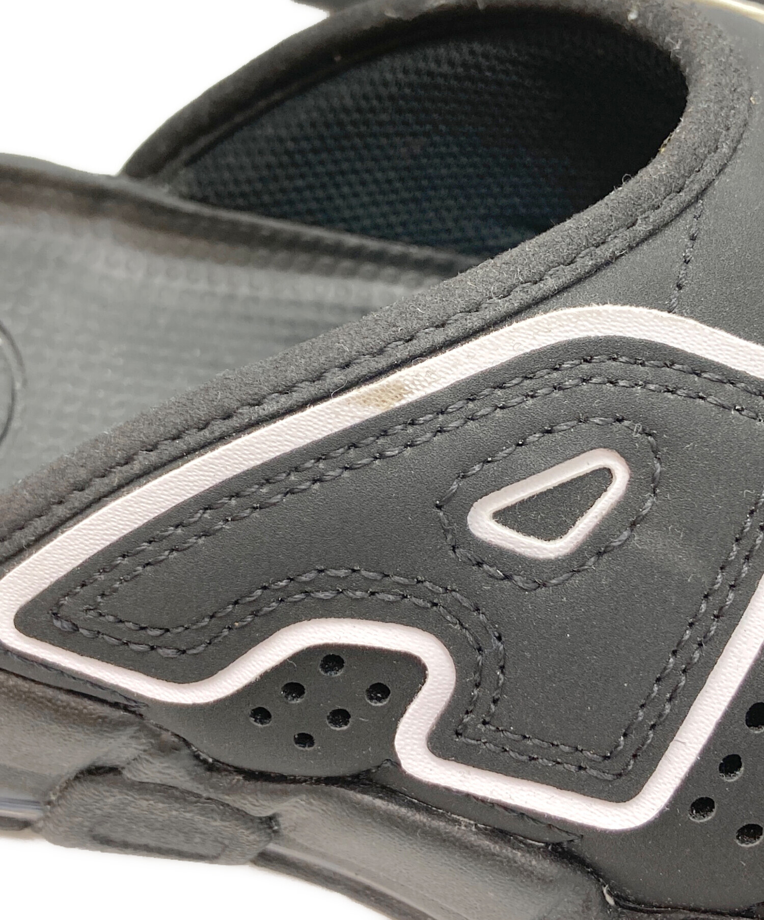 中古・古着通販】NIKE (ナイキ) AIR MORE UPTEMPO SLIDE ブラック