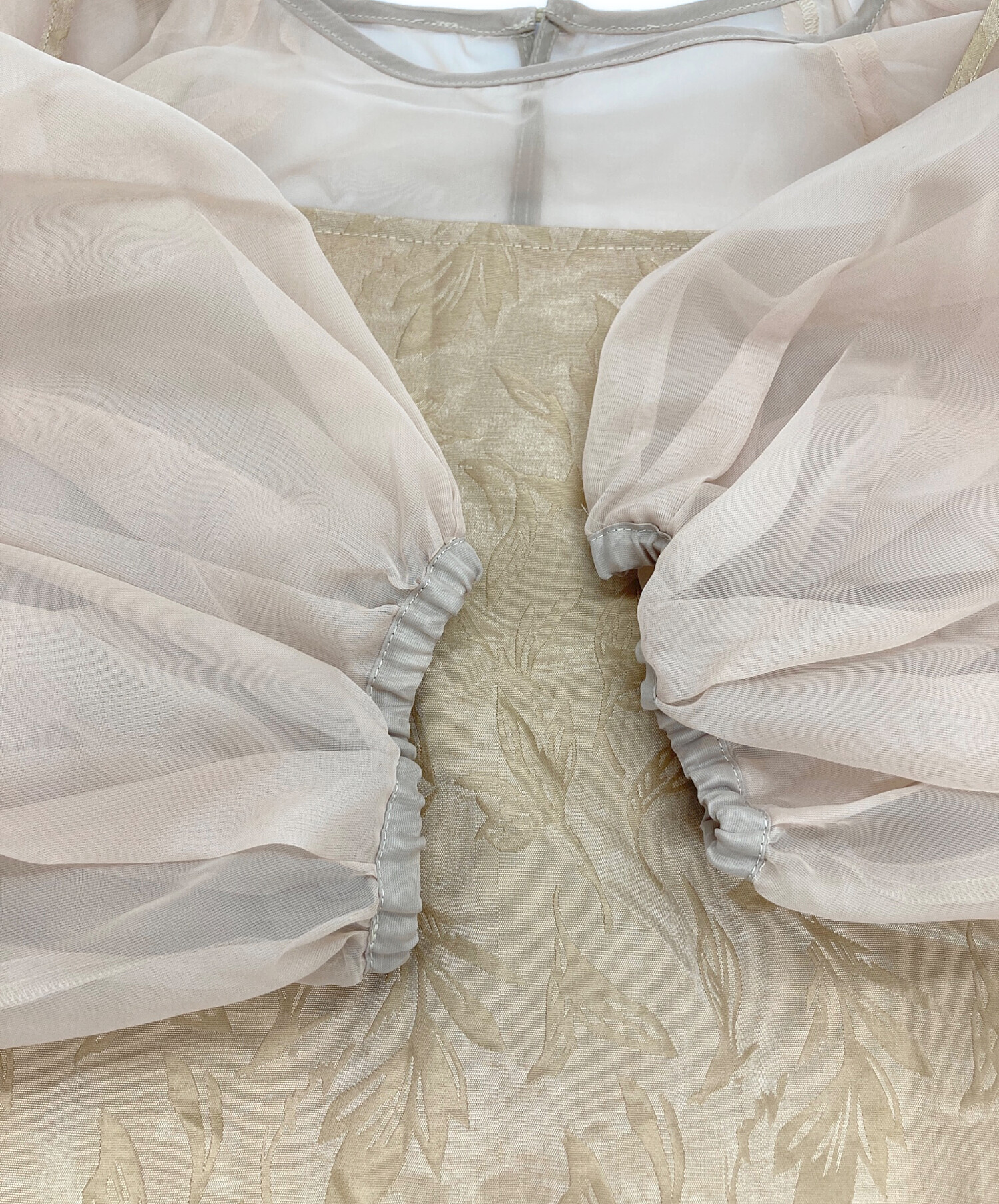 中古・古着通販】acka (エーシーケーエー) puffy sheer blouse/シアー