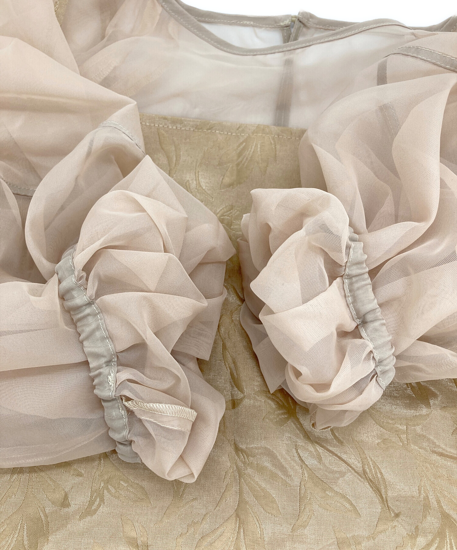 シャツ/ブラウス(長袖/七分) acka puffy sheer blouse 中古・古着通販】acka (エーシーケーエー) puffy sheer blouse/シアー