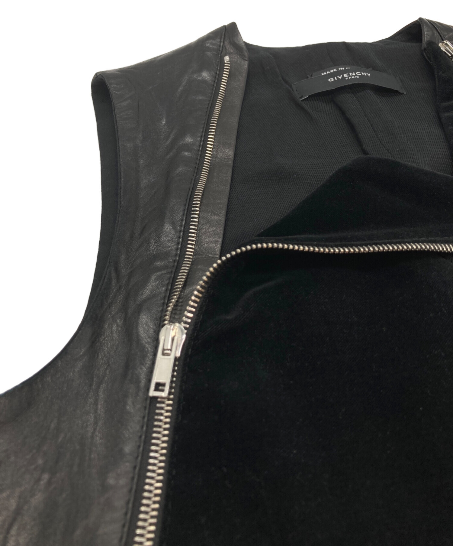中古・古着通販】GIVENCHY (ジバンシィ) レザー切替ベスト 中古・古着通販】GIVENCHY (ジバンシィ) レザー切替ベスト