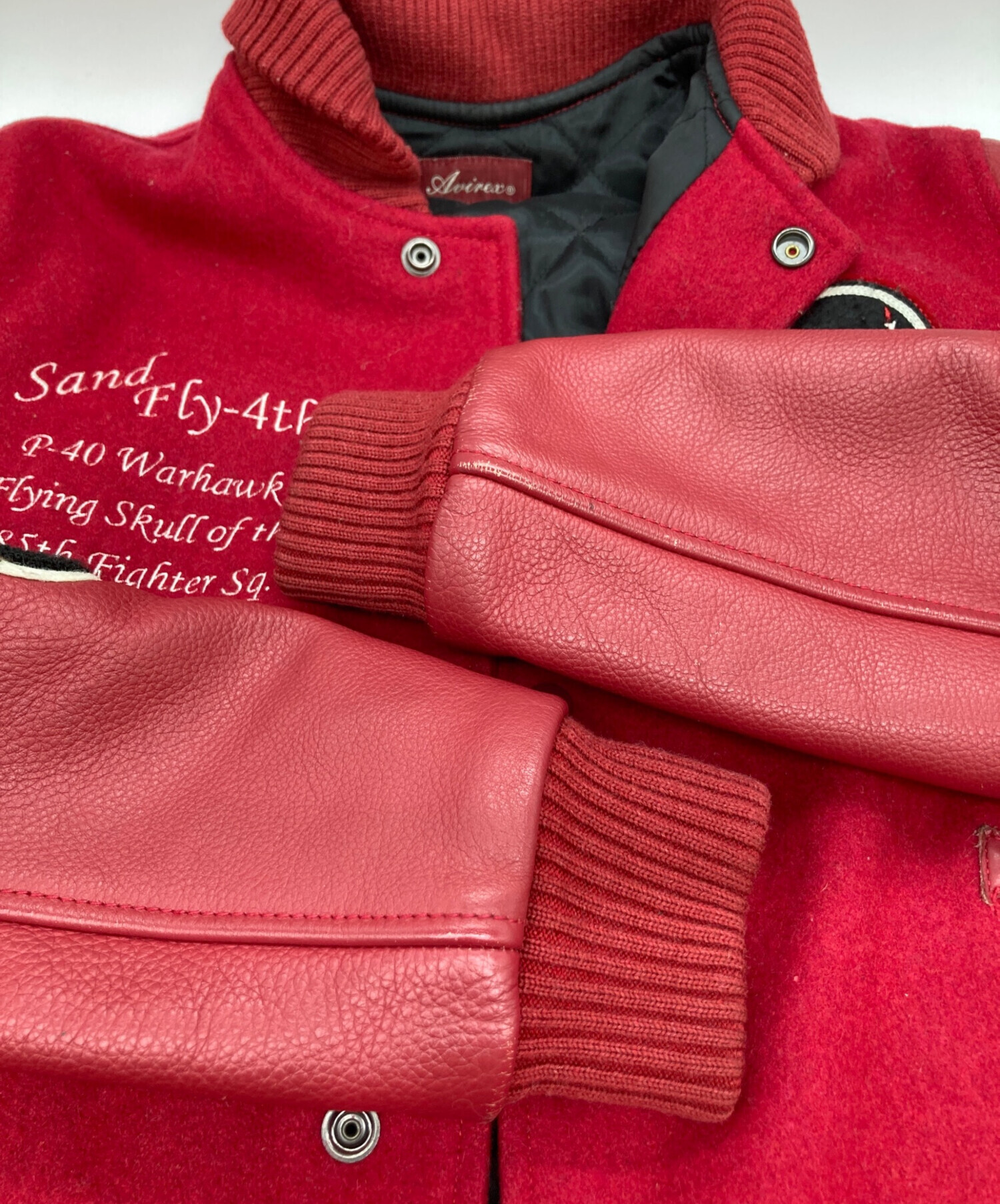 中古・古着通販】AVIREX (アヴィレックス) 袖レザースタジャン レッド