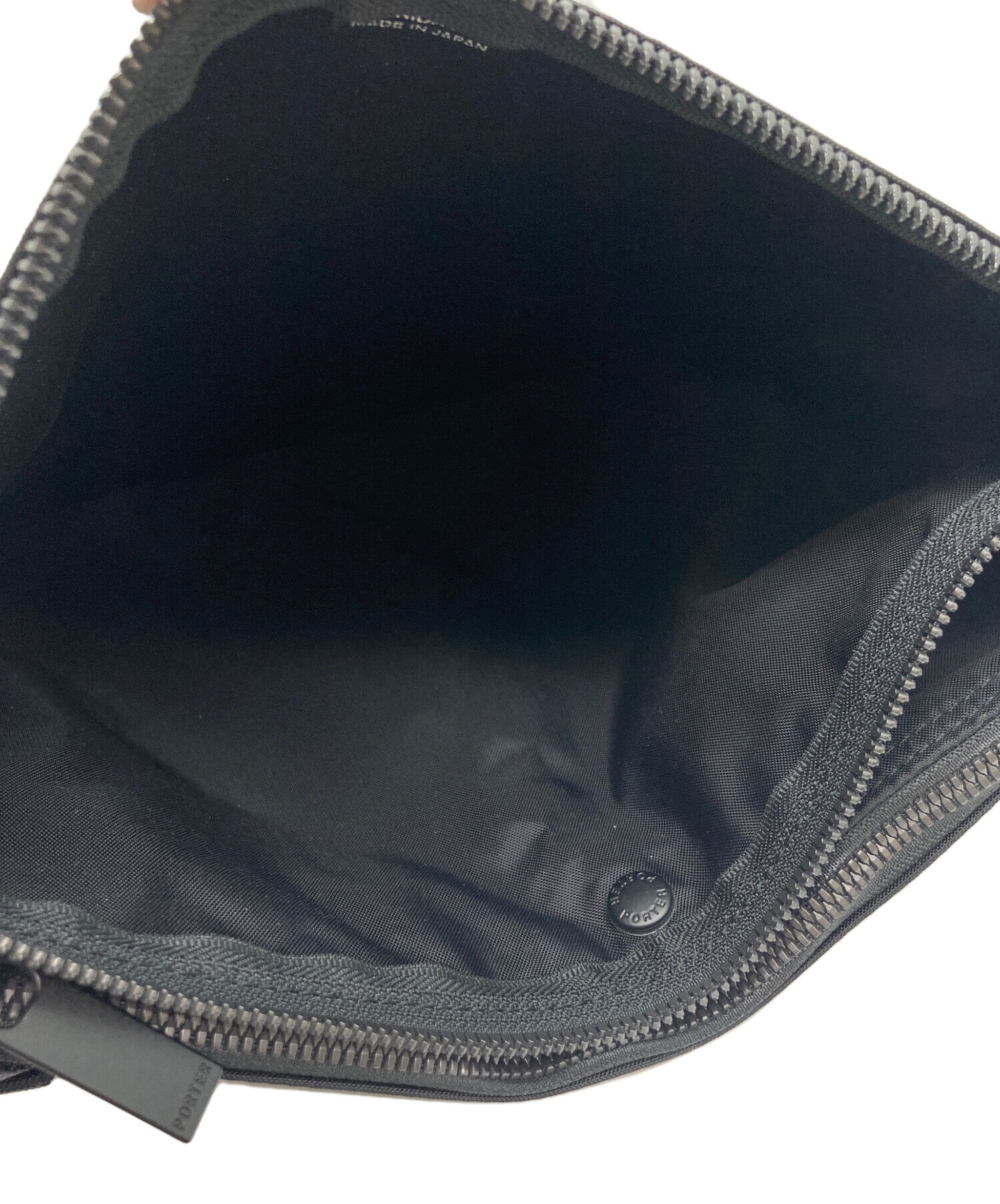 未使用近い PORTER 3049 ヒート ショルダーバッグ 黒 サコッシュ 未使用近い PORTER 3049 ヒート ショルダーバッグ 黒 サコッシュ 未