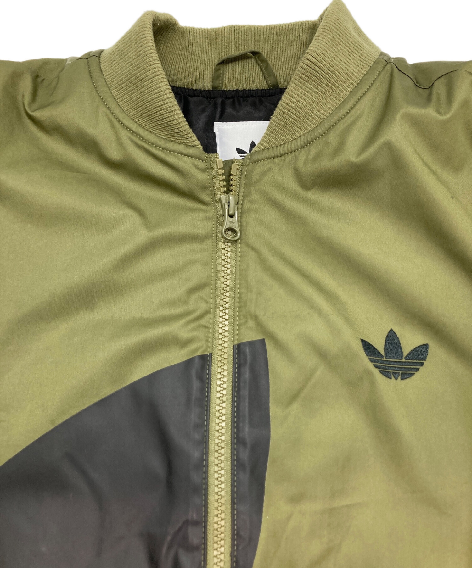 中古・古着通販】adidas (アディダス) MA-1ジャケット カーキ サイズ