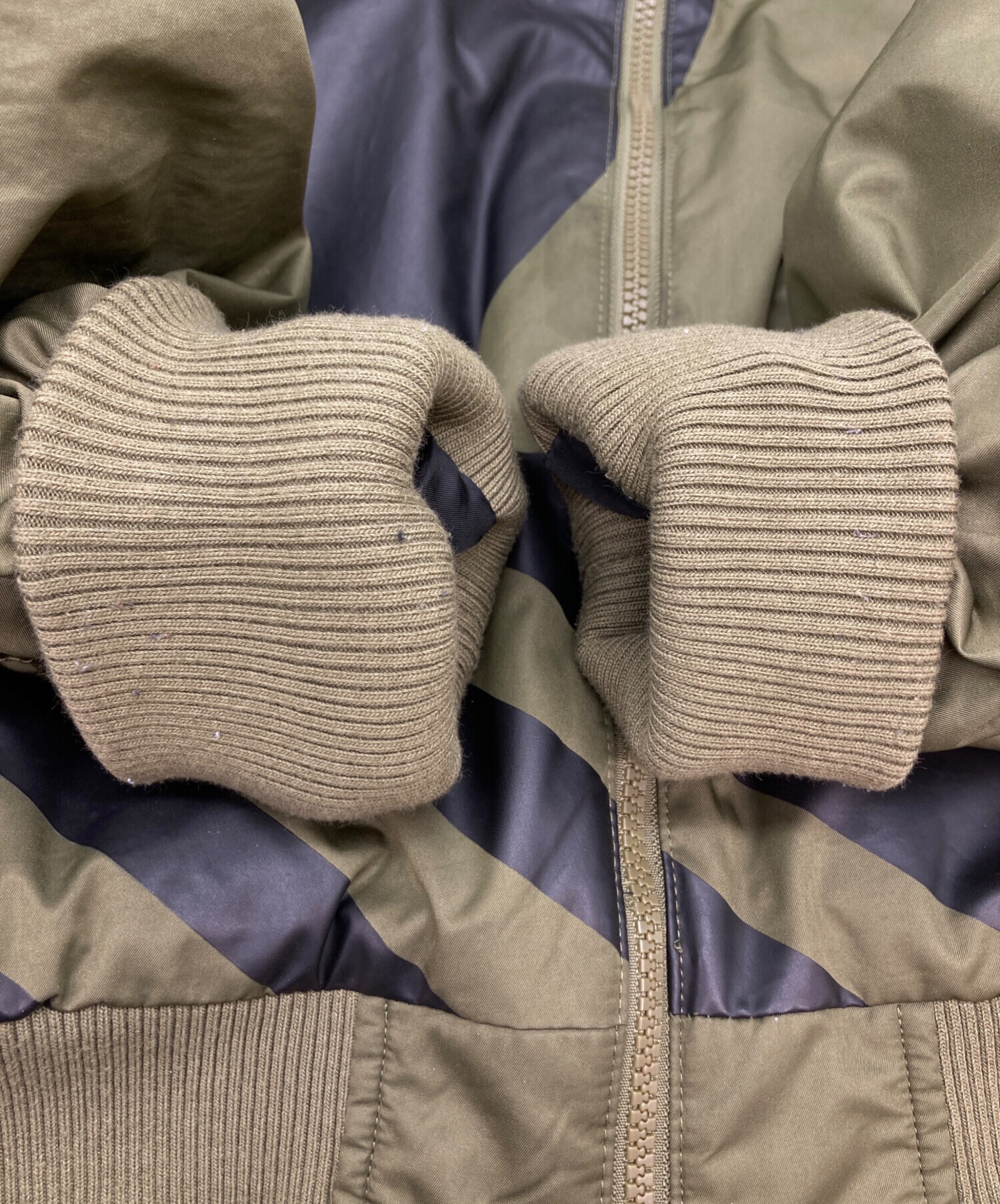 中古・古着通販】adidas (アディダス) MA-1ジャケット カーキ サイズ