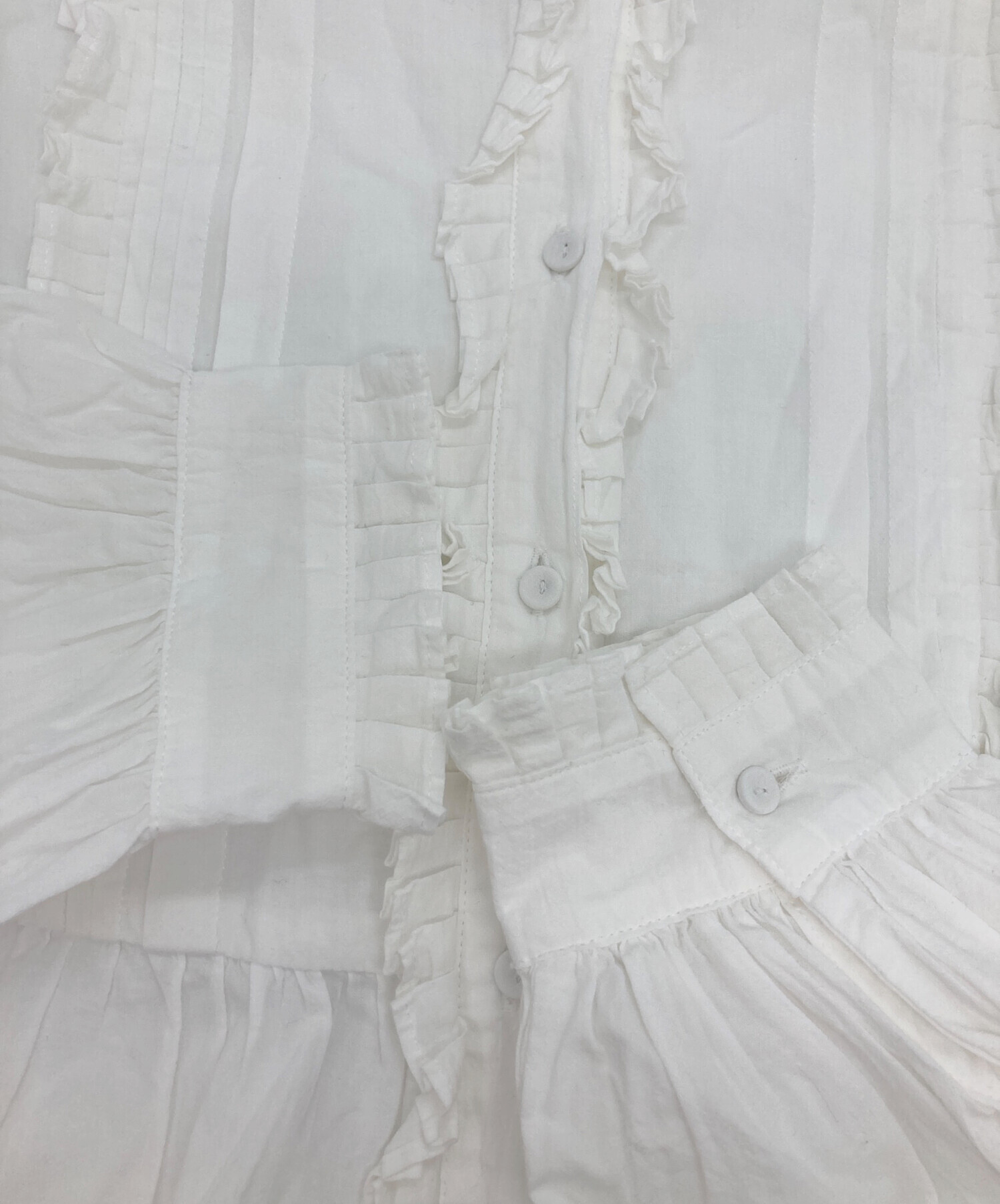 中古・古着通販】tumugu (ツムグ) ふわふわコットンタックフリル 