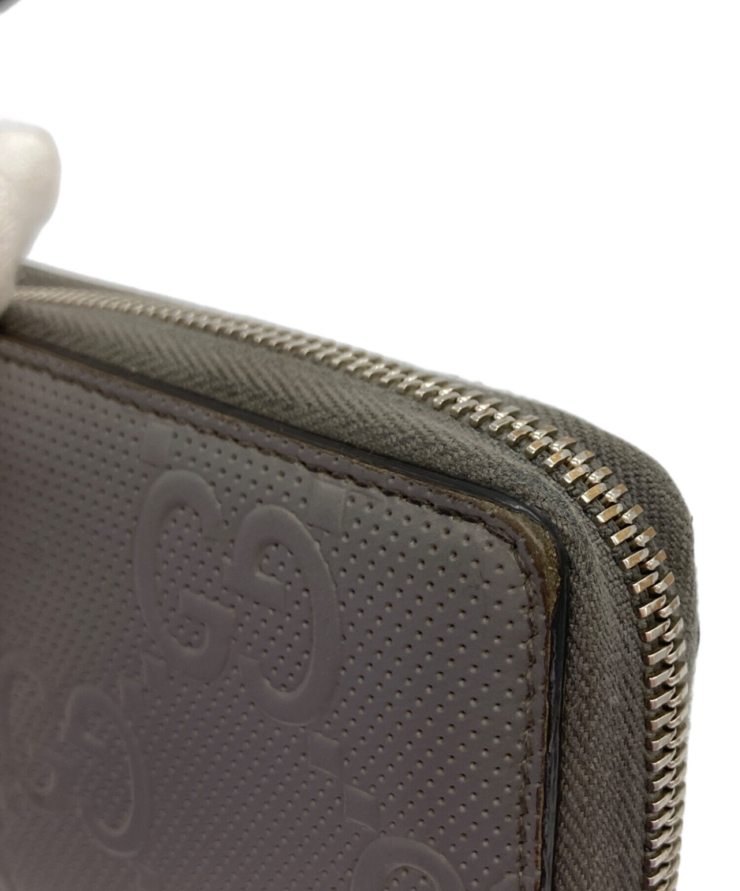 中古・古着通販】GUCCI (グッチ) GGエンボスジップアラウンド