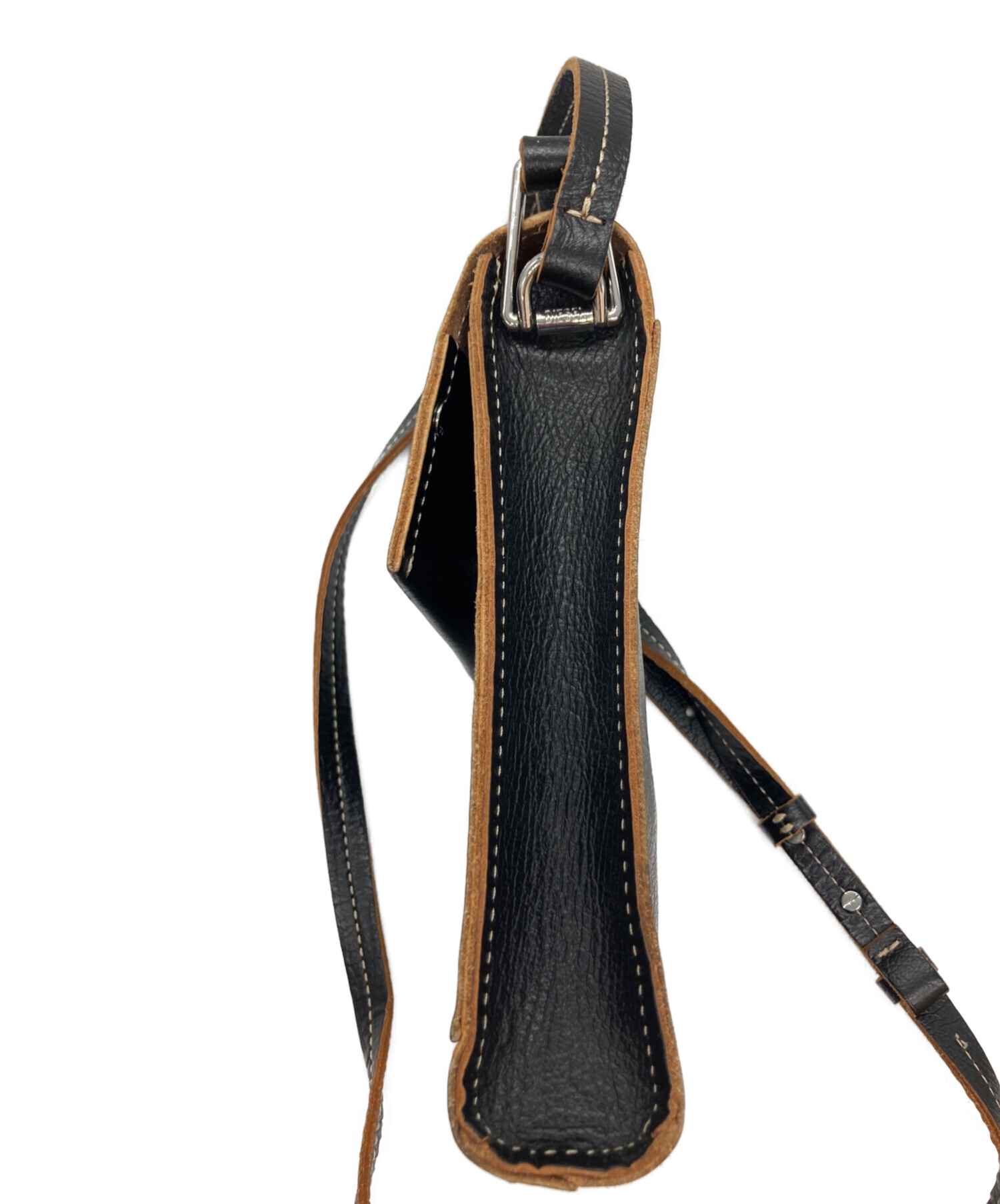 【美品】週末値下げ　DIESEL　ショルダーバッグ　本革　ヴィンテージ 中古・古着通販】DIESEL (ディーゼル) レザーショルダーバッグ
