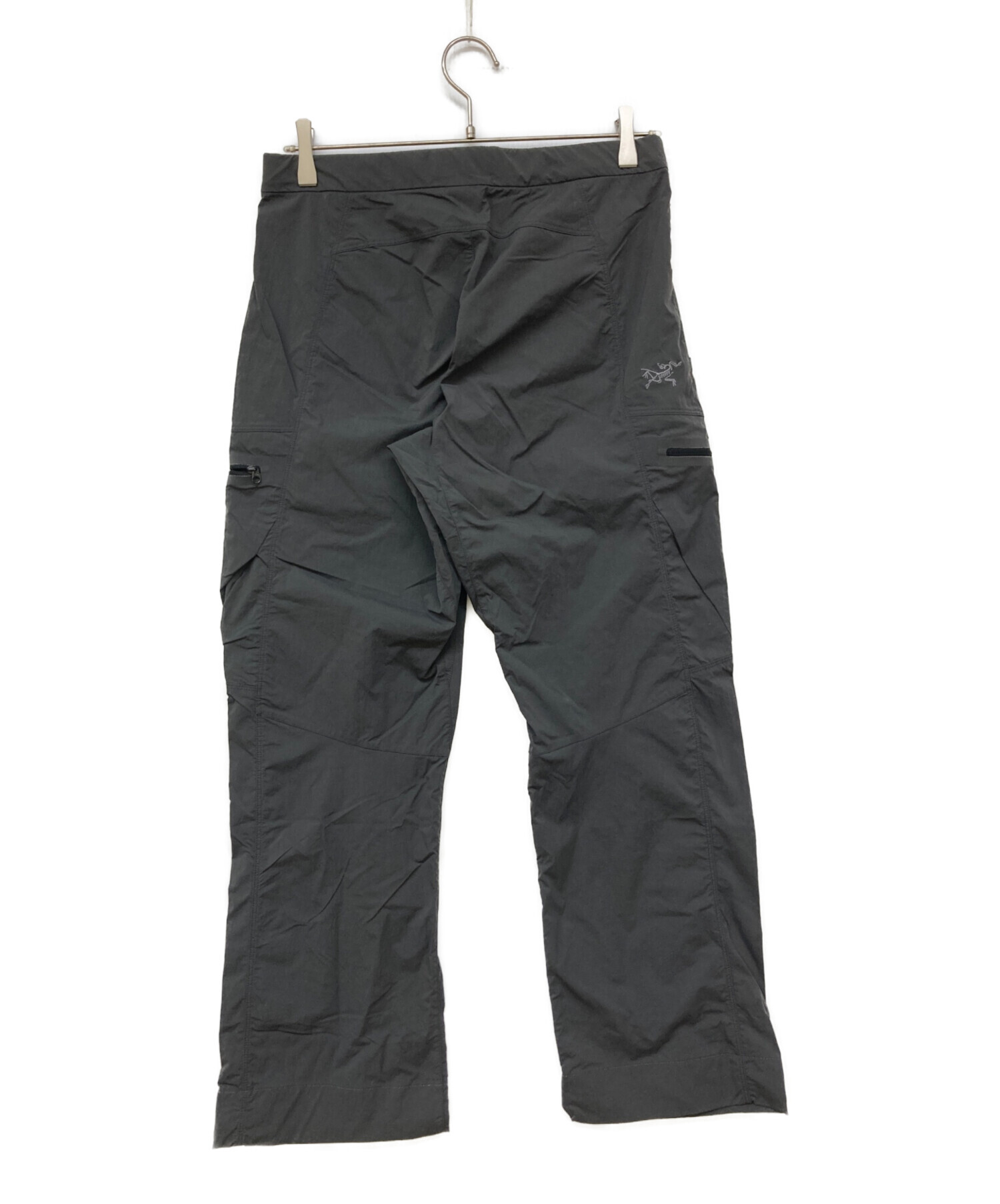 中古・古着通販】ARC'TERYX (アークテリクス) ナイロンパンツ グレー