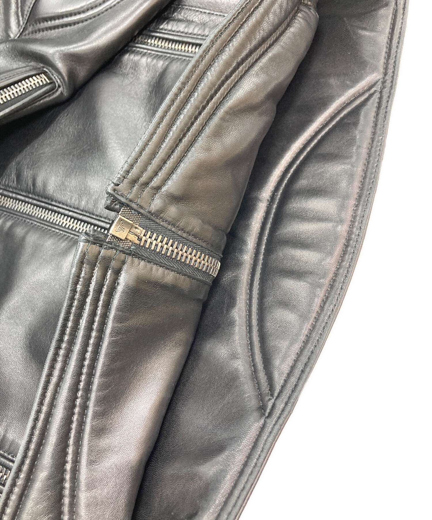 【限定値引】GUCCI ブラックラムレザージャケット 40サイズ 中古・古着通販】GUCCI (グッチ) ラムレザージャケット ブラック
