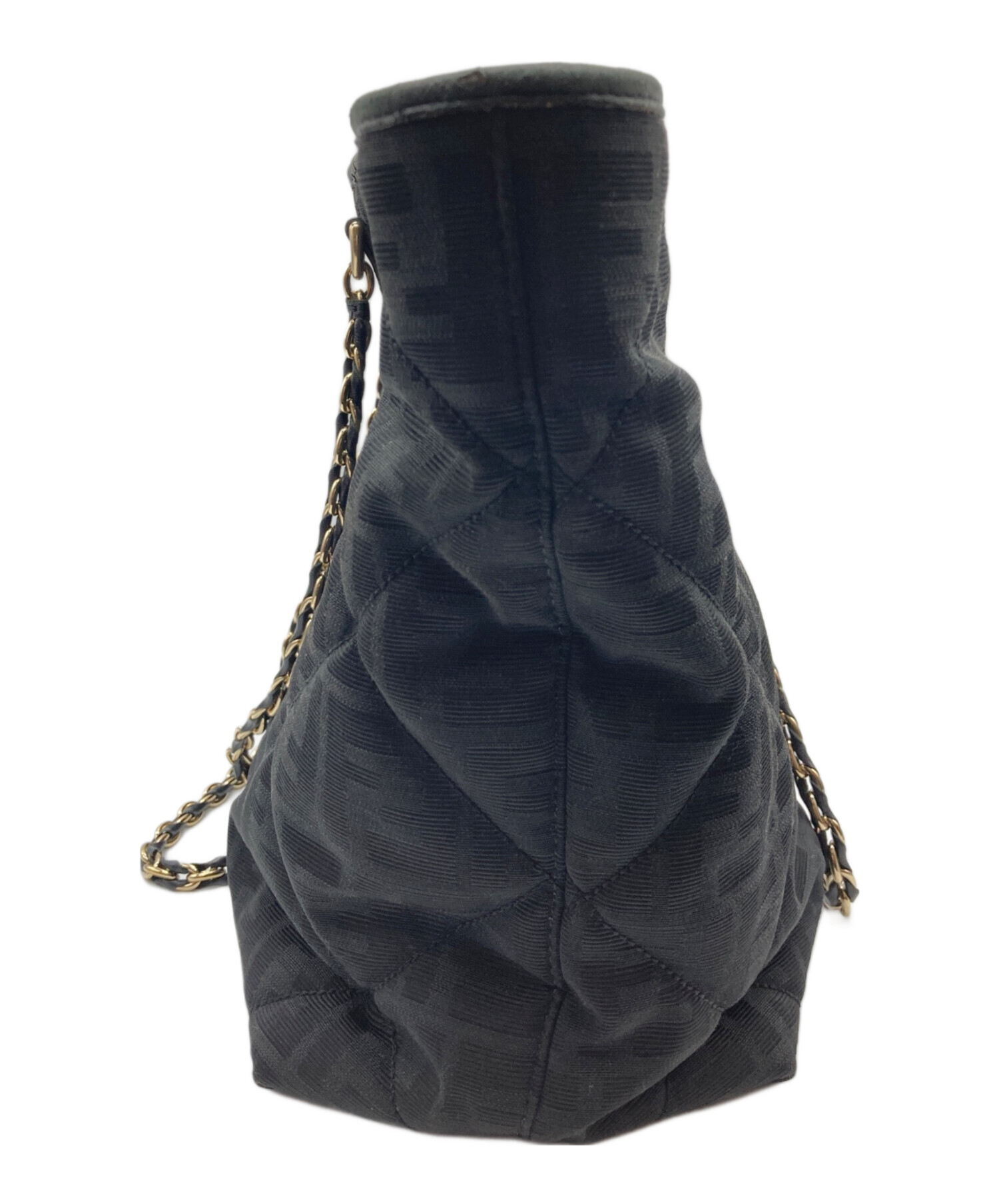 FENDI フェンディ ズッカ柄 キルティング トートバッグ ブラック 中古・古着通販】FENDI (フェンディ) ズッカ柄キルティングチェーン