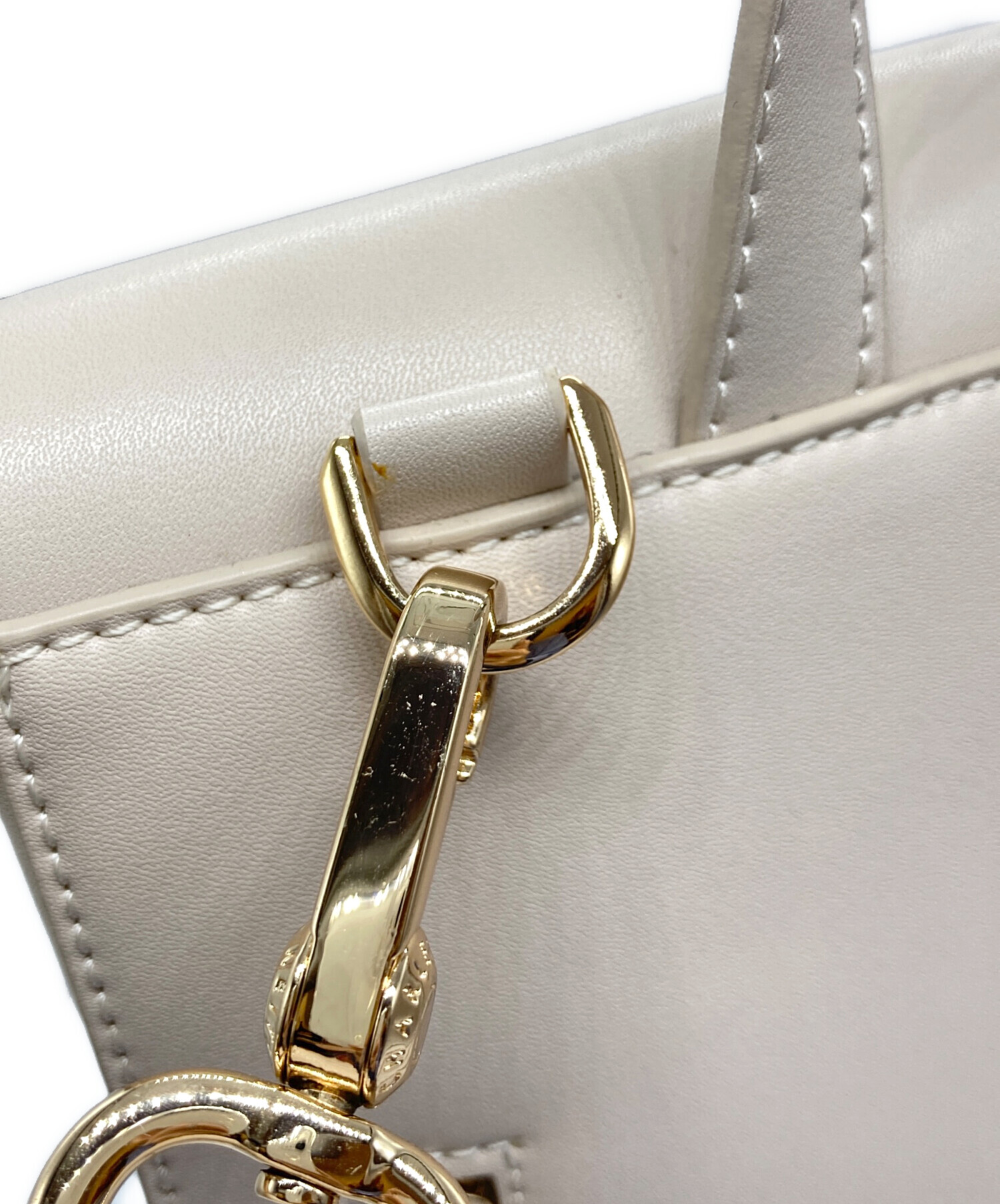 中古・古着通販】CHARLES & KEITH (チャールズ＆キース) フロント 