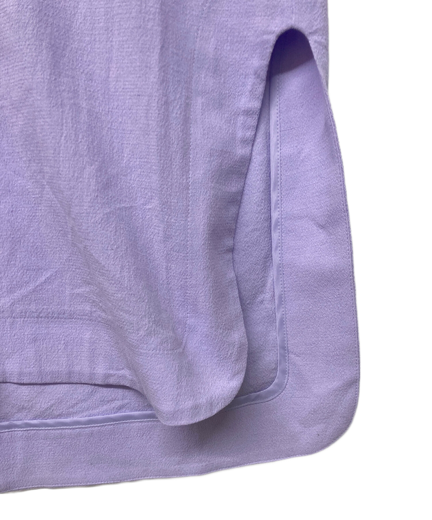 中古・古着通販】mame kurogouchi (マメクロゴウチ) Crepe Deep V-Neck