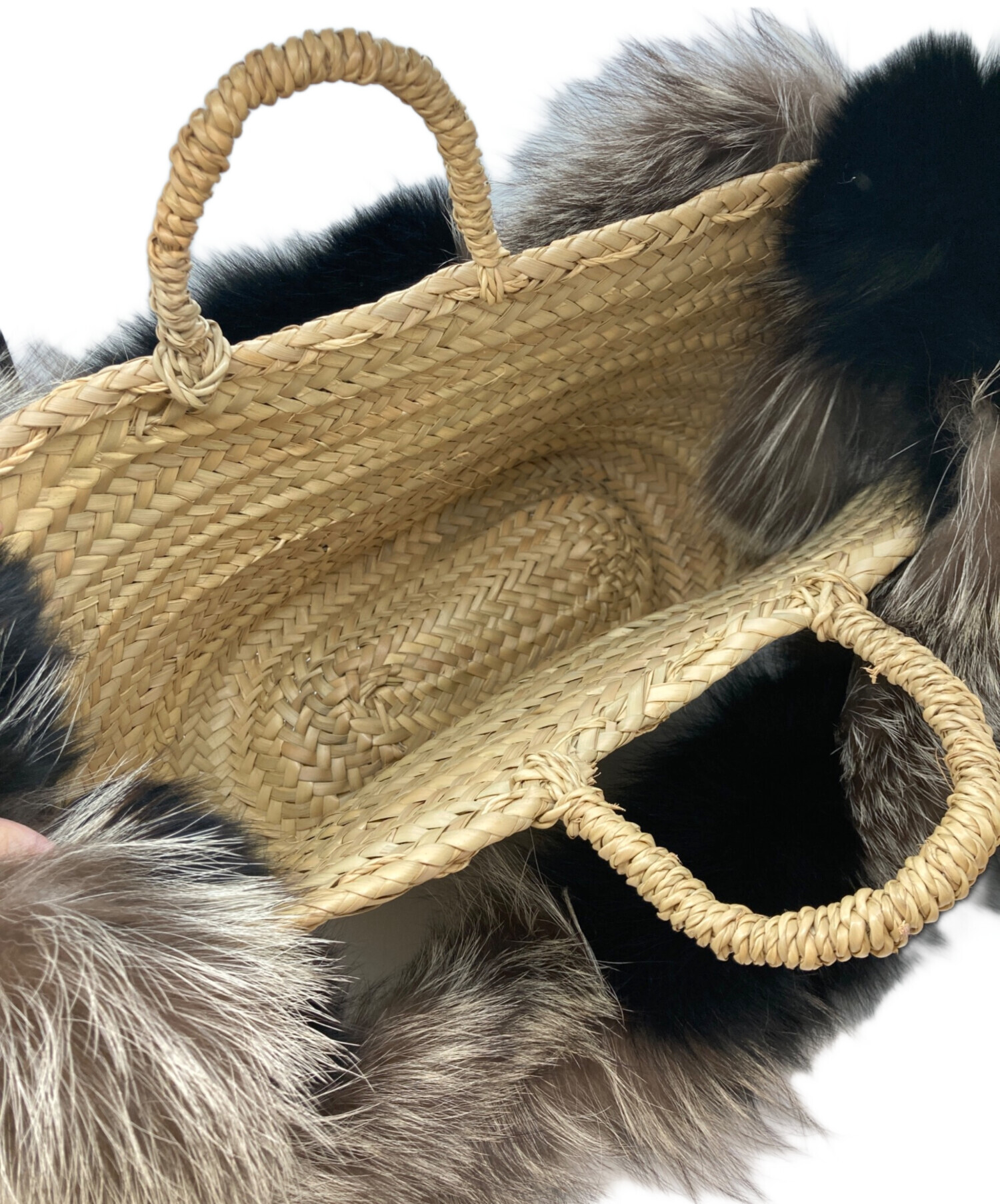 中古・古着通販】manimaris (マニマリス) ファー付きカゴバッグ 中古・古着通販】manimaris (マニマリス) ファー付きカゴバッグ