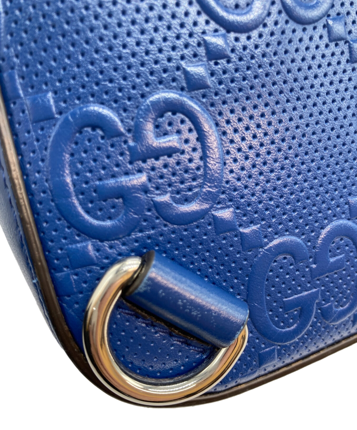 中古・古着通販】GUCCI (グッチ) GGエンボス クロスボディ ブルー