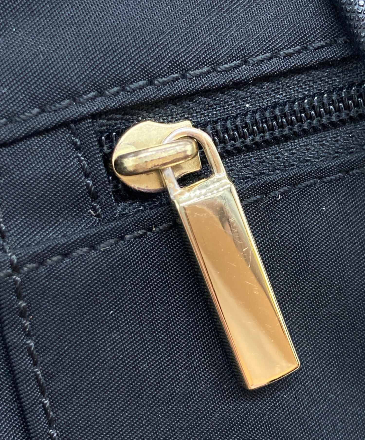 TORY BURCH リュック ブラック ナイロン ゴールド金具 バックパック 中古・古着通販】TORY BURCH (トリーバーチ) ナイロンリュック