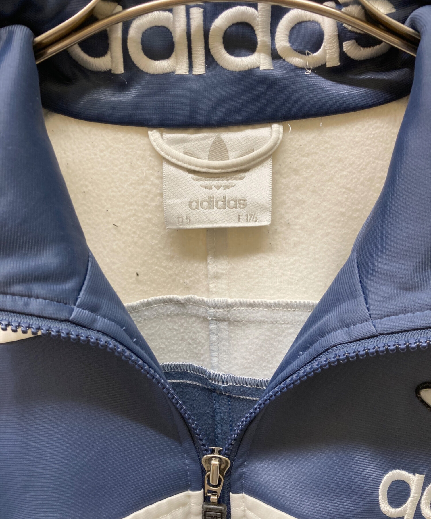中古・古着通販】adidas (アディダス) 古着 ロゴ刺繍トラック