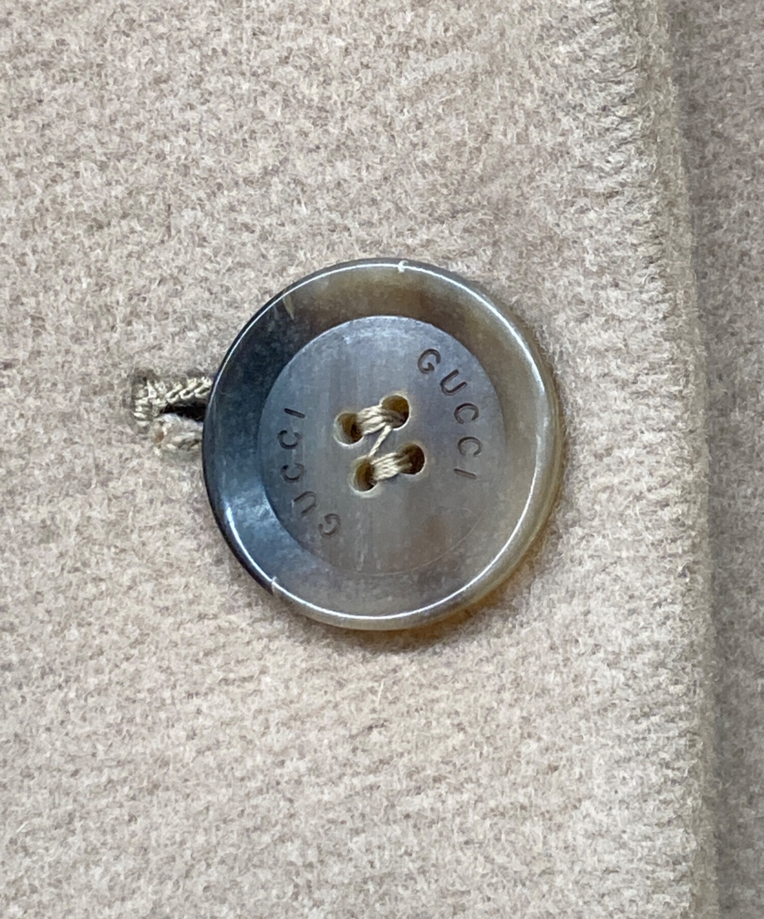 中古・古着通販】GUCCI (グッチ) チェスターコート ベージュ サイズ
