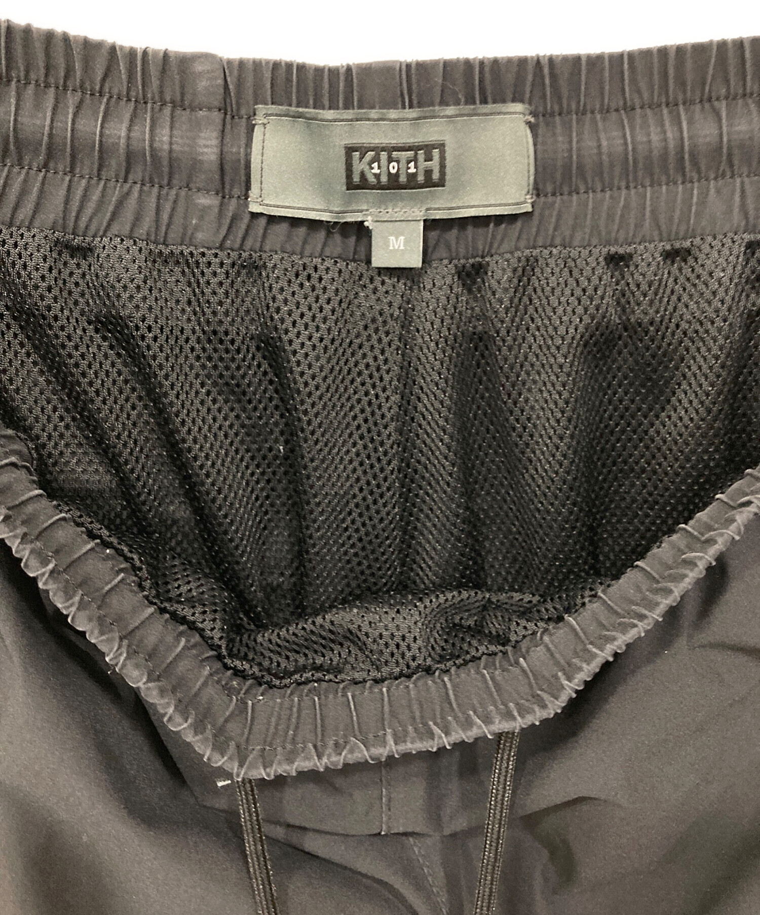 KITH ナイロンパンツ ブラック L 美品 中古・古着通販】KITH (キス) ナイロンハーフパンツ ブラック サイズ:M