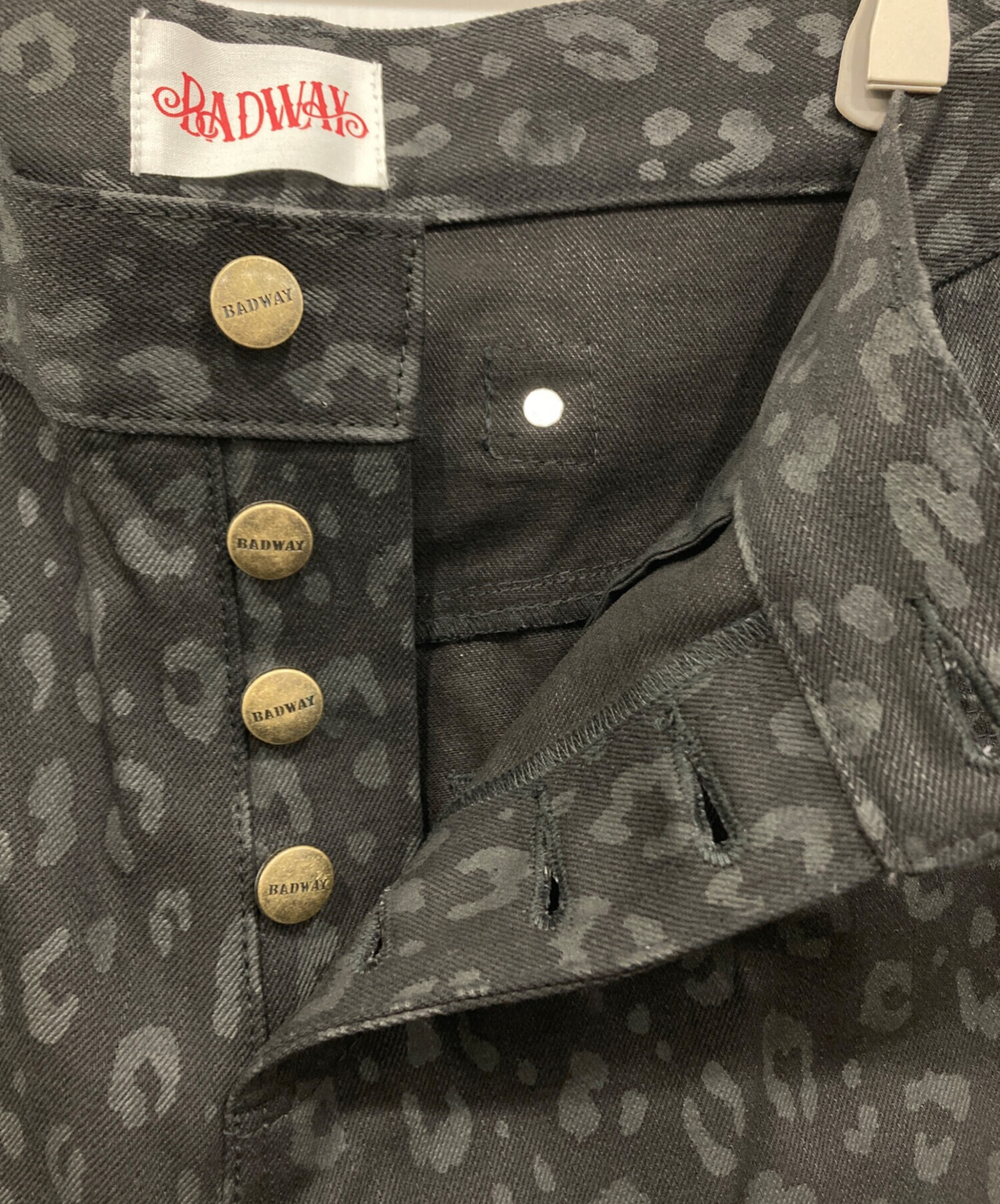 中古・古着通販】BADWAY (バッドウェイ) レオパードストレートデニム