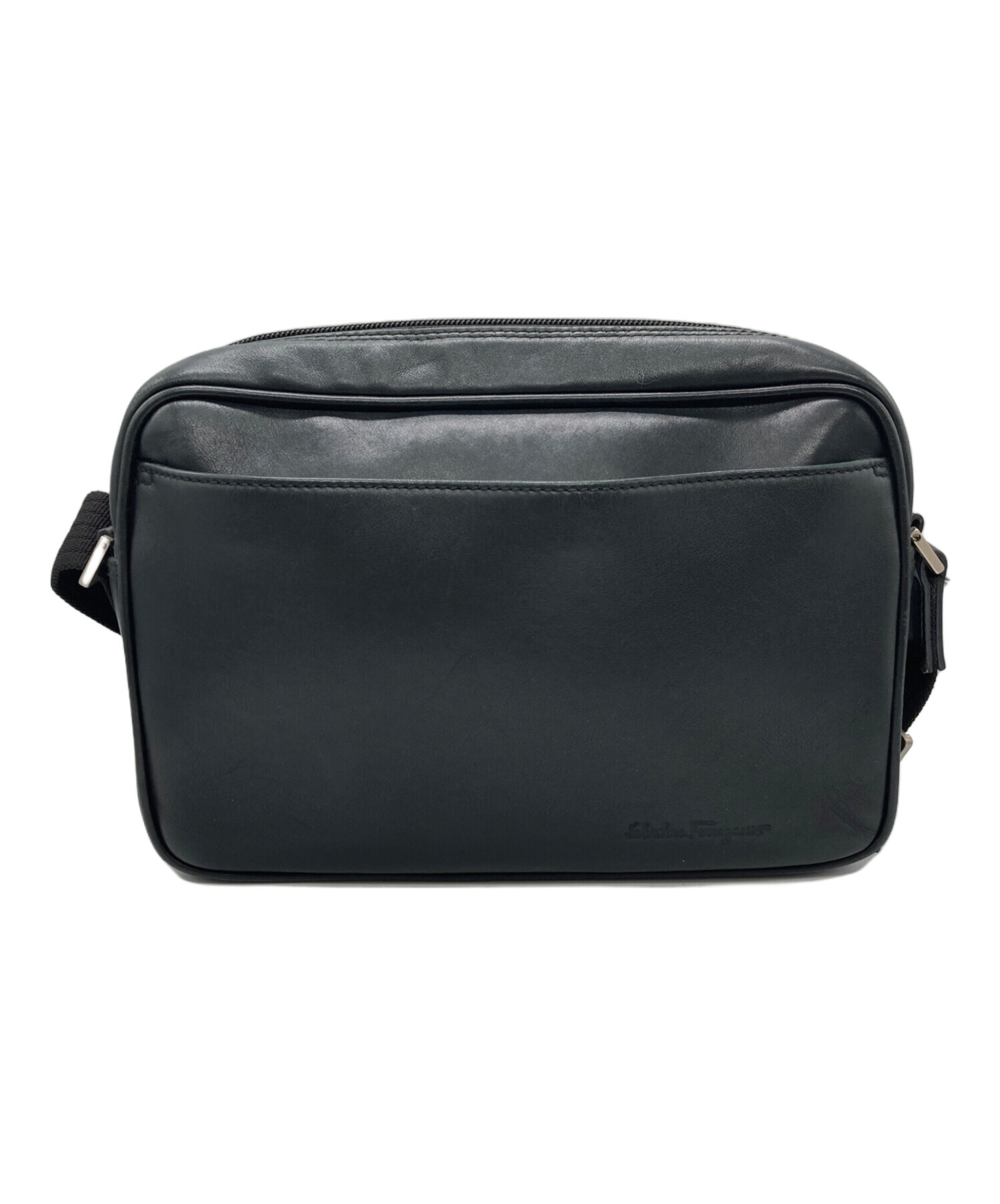 Salvatore Ferragamo ショルダーバッグ  黒 【古着】【中古】【送料無料】 中古・古着通販】Salvatore Ferragamo (サルヴァトーレ フェラガモ