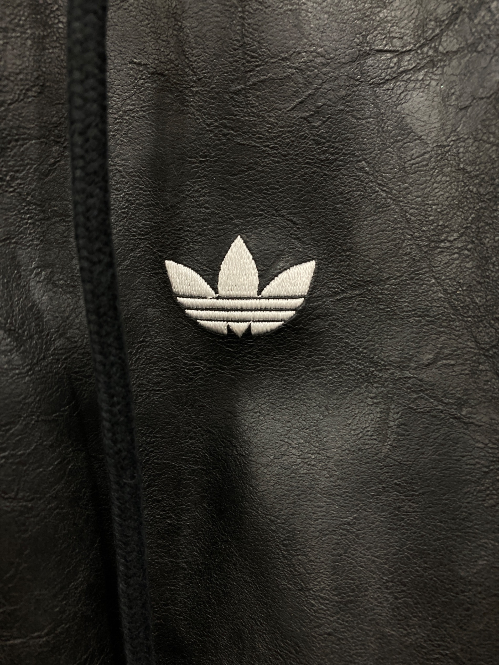 アディダスオリジナルス ビンテージレザージャケット 週末値下げ22222円 中古・古着通販】adidas (アディダス) ビンテージ フェイクレザー