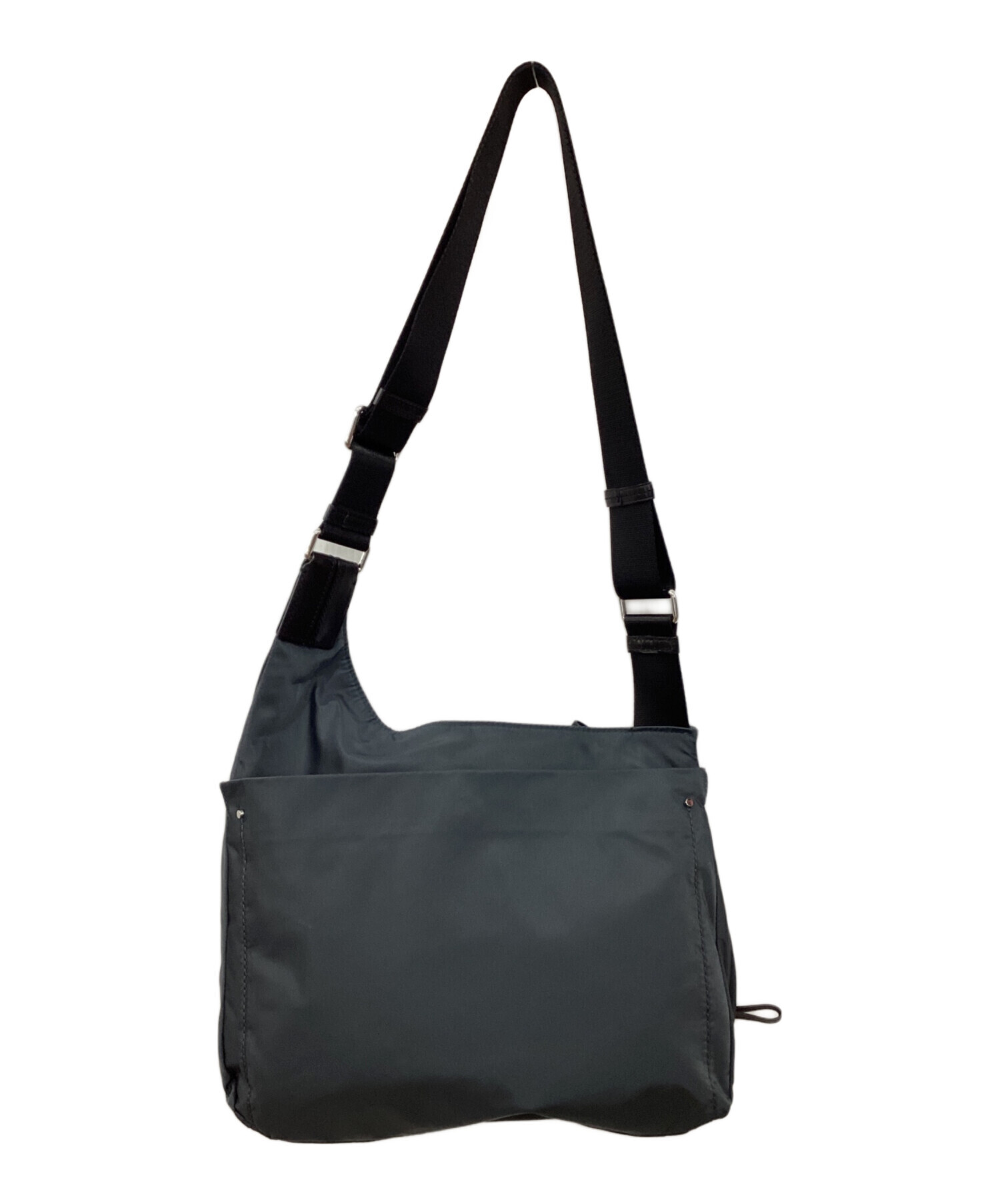 TUMI ショルダーバッグ 22110D2 ブラック TUMI◇ショルダーバッグ/ナイロン/ブラック/無地/22110D2 TUMI 【公式